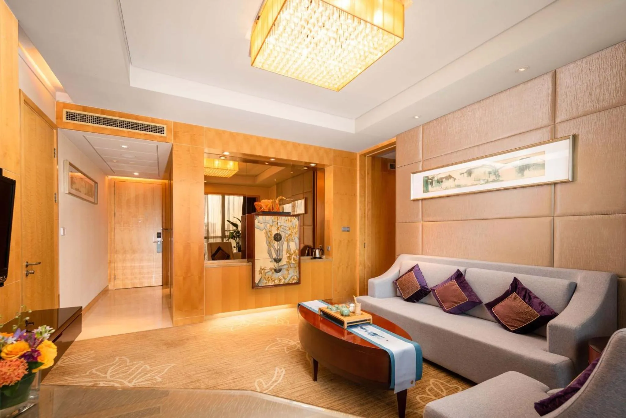 Photo of the whole room in Crowne Plaza Xiangyang by IHG