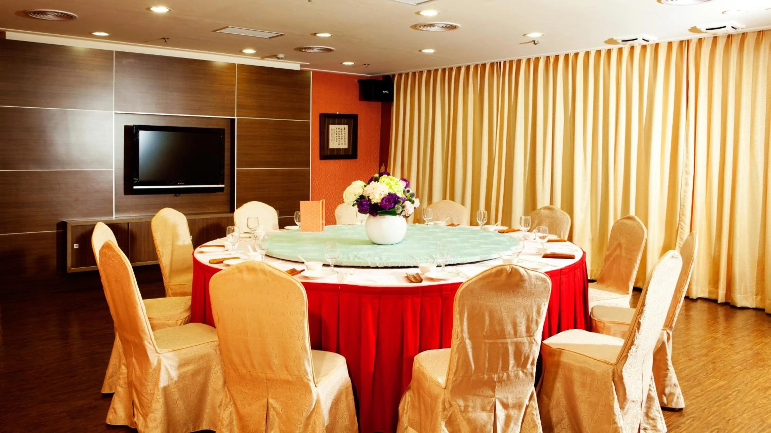 Restaurant/places to eat in Howard Beach Resort Kenting