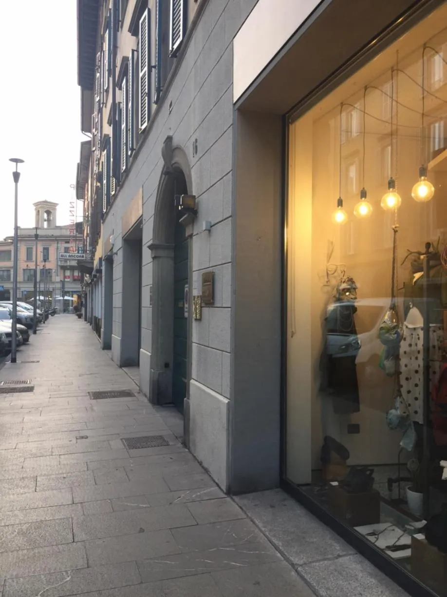 Property building in Bergamo Sottosopra