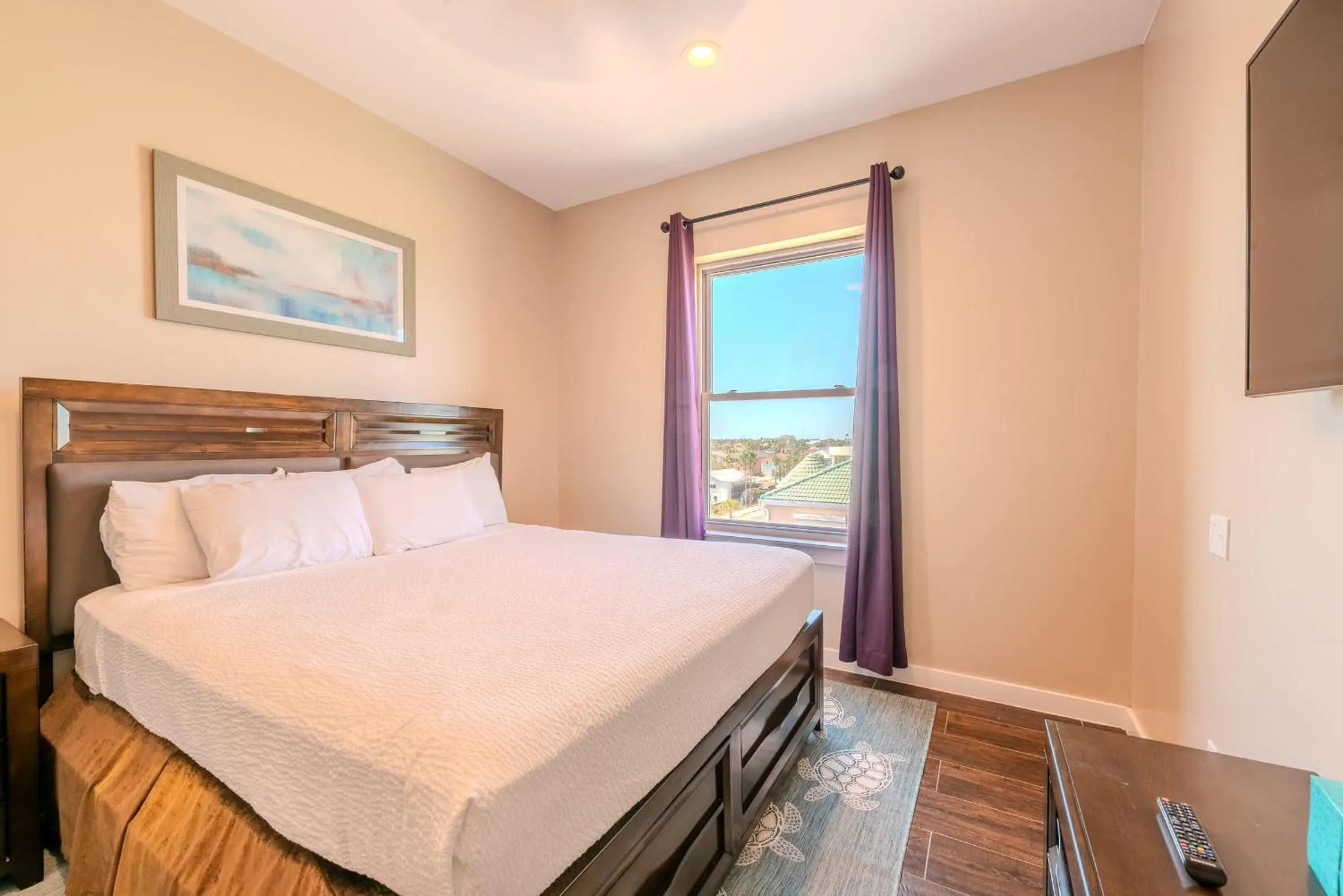 Bed in 5 BEDROOM BEACHFRONT CONDO - 4th Floor