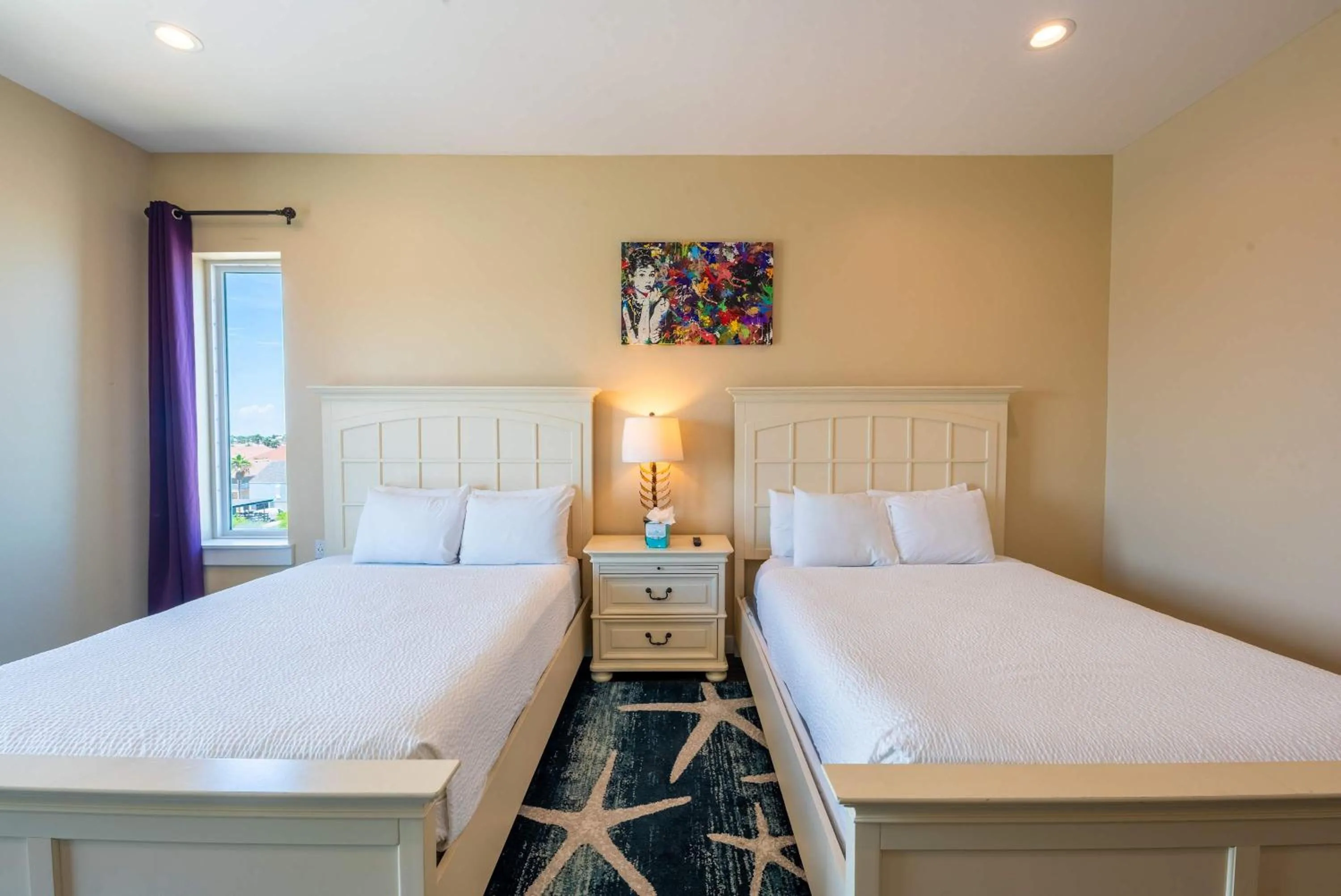 Bed in 5 BEDROOM BEACHFRONT CONDO - 4th Floor