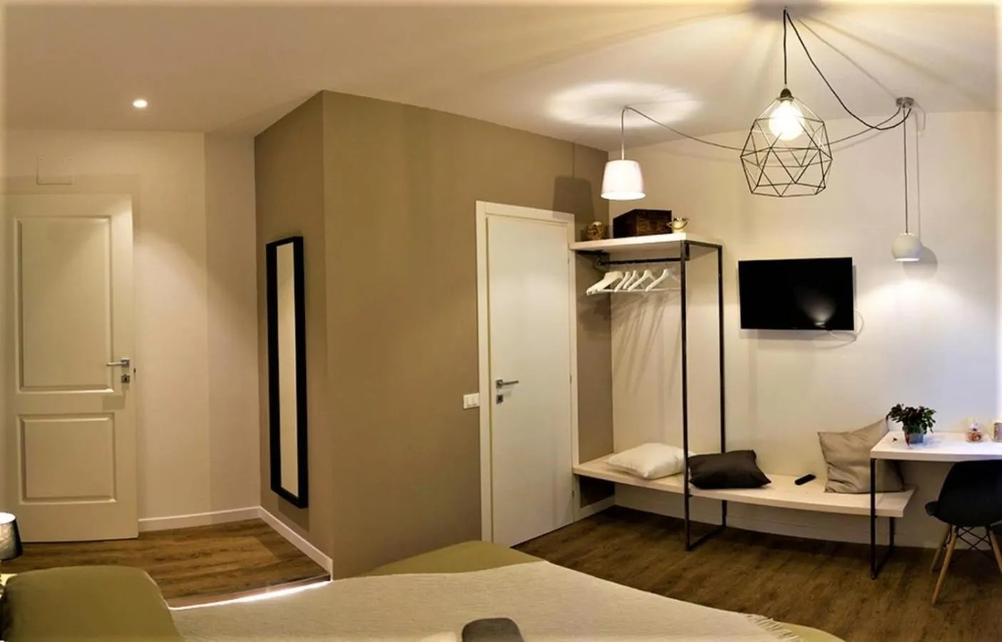 Bed in St. Peter's Luxury Rooms