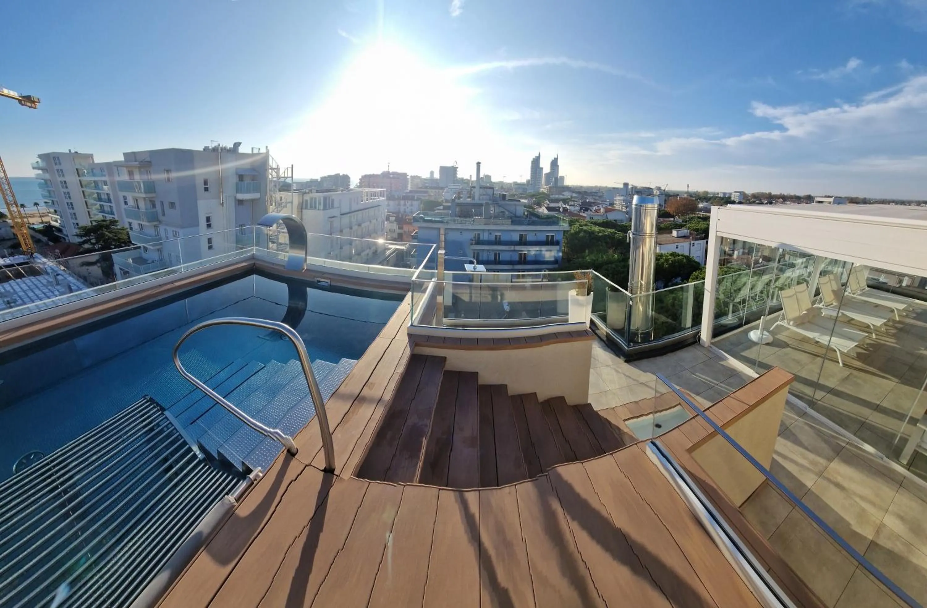 Swimming pool in Almalux Jesolo Wellness & Spa 3 stelle superior