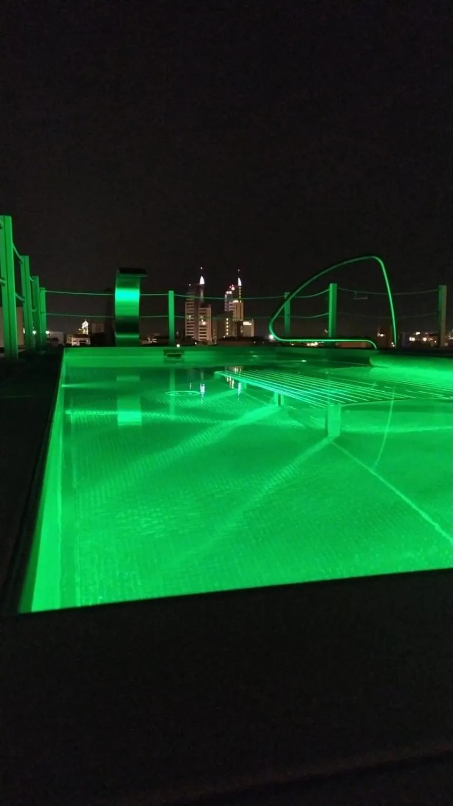 Swimming pool in Almalux Jesolo Wellness & Spa 3 stelle superior