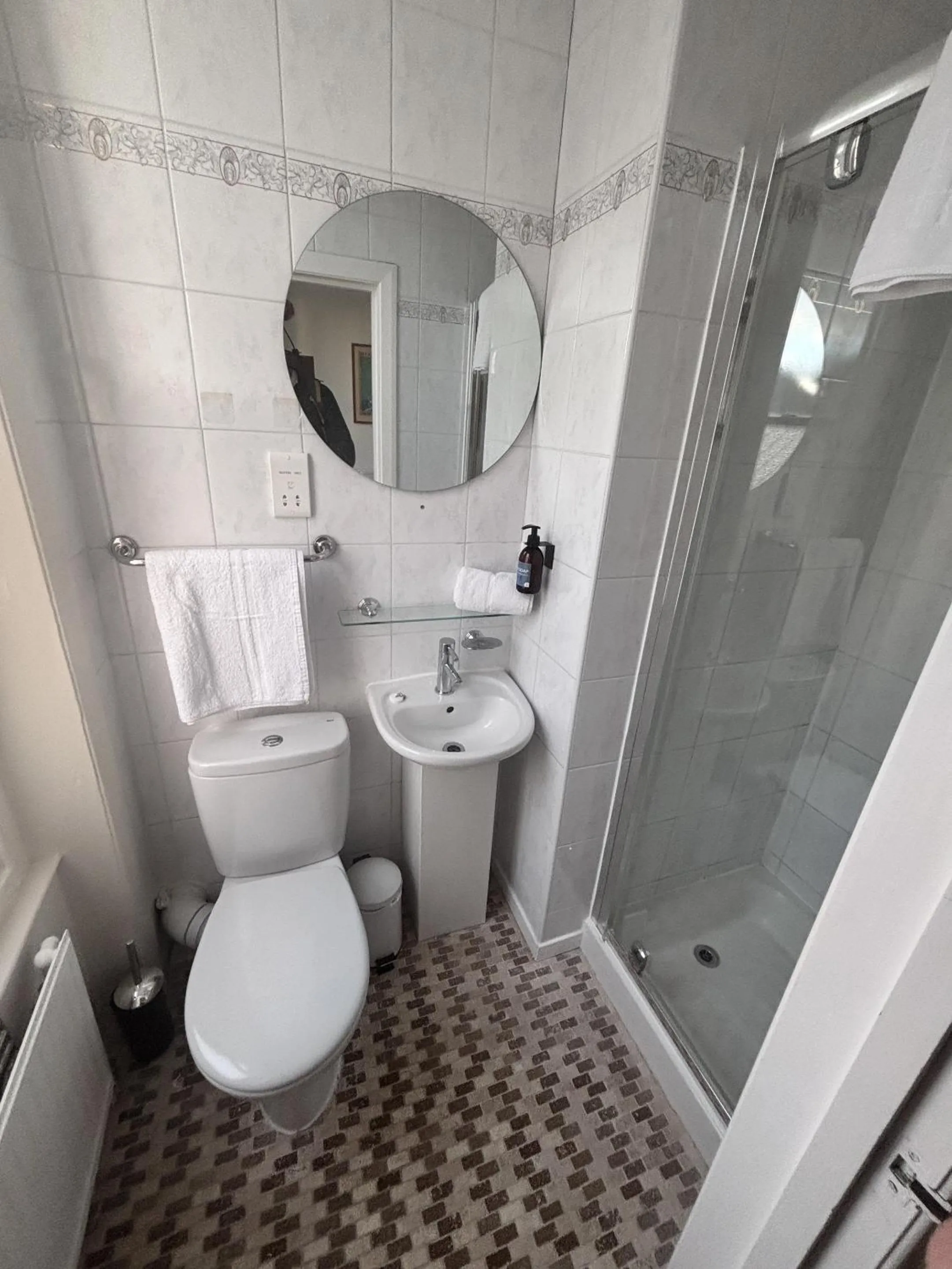 Bathroom in The Sheldon B&B - FREE private parking