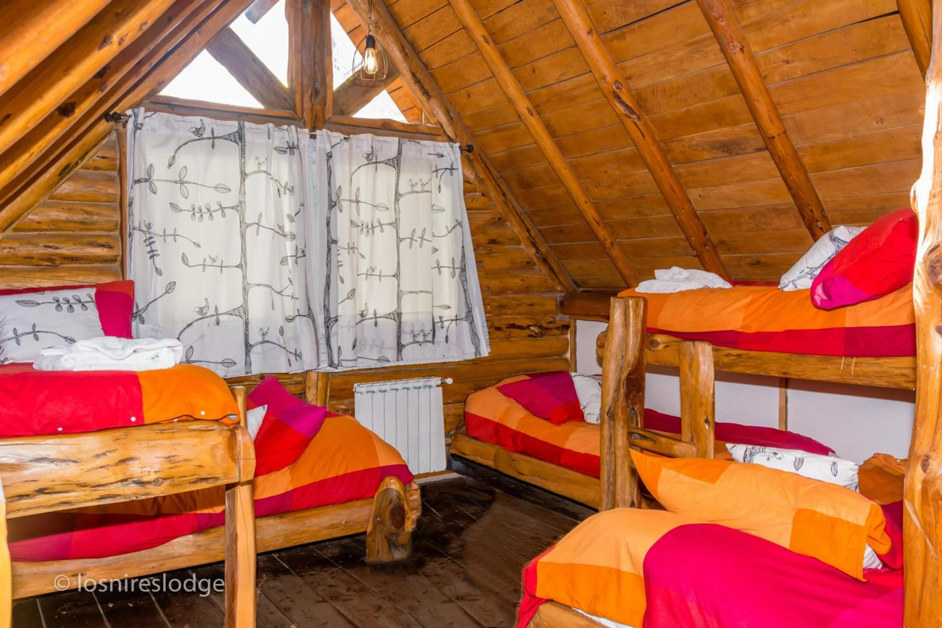 bunk bed, Bed in Los Nires Lodge Cerro Catedral