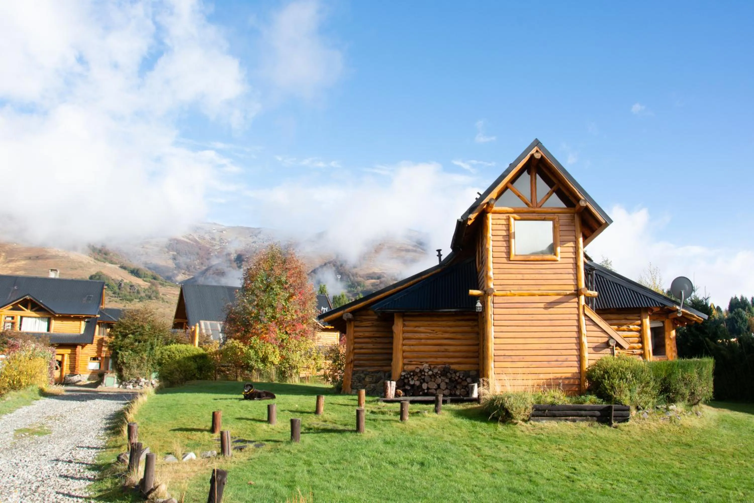 Property building in Los Nires Lodge Cerro Catedral
