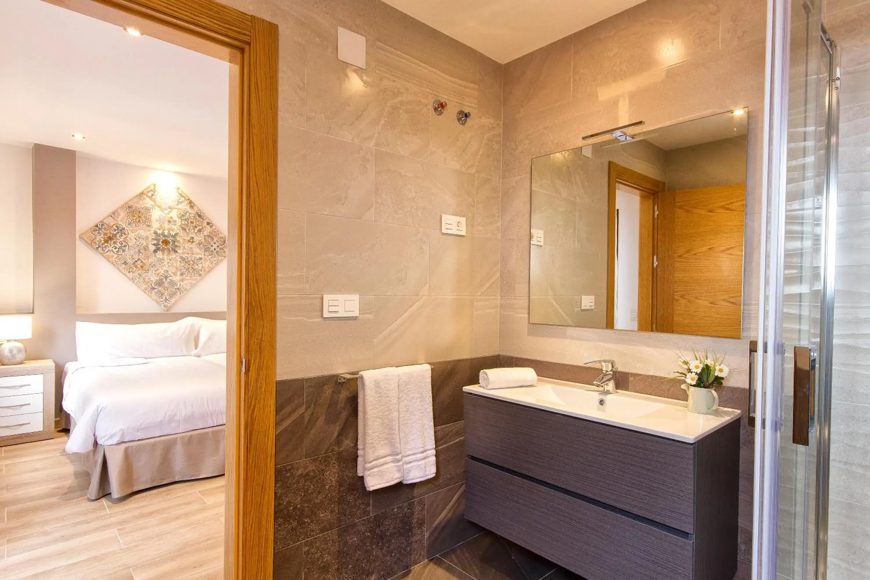 Deluxe Double Room with Balcony in Lucero 12 Deluxe Double Room with Balcony in Lucero 12
