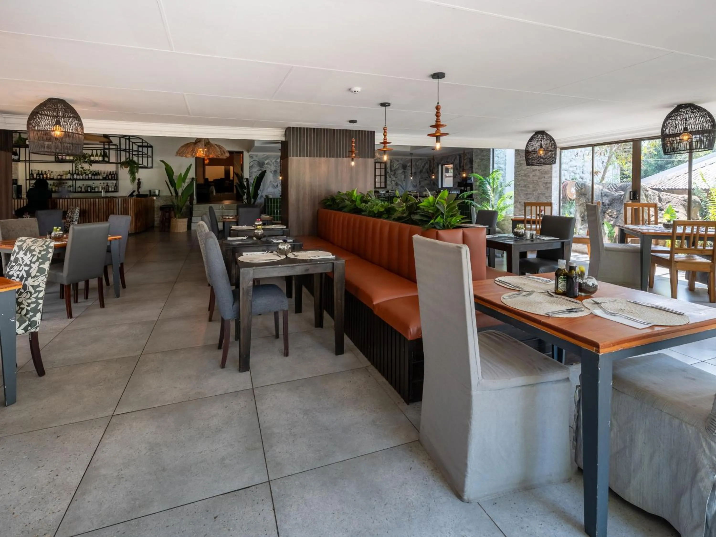 Restaurant/places to eat in ANEW Resort White River Mbombela