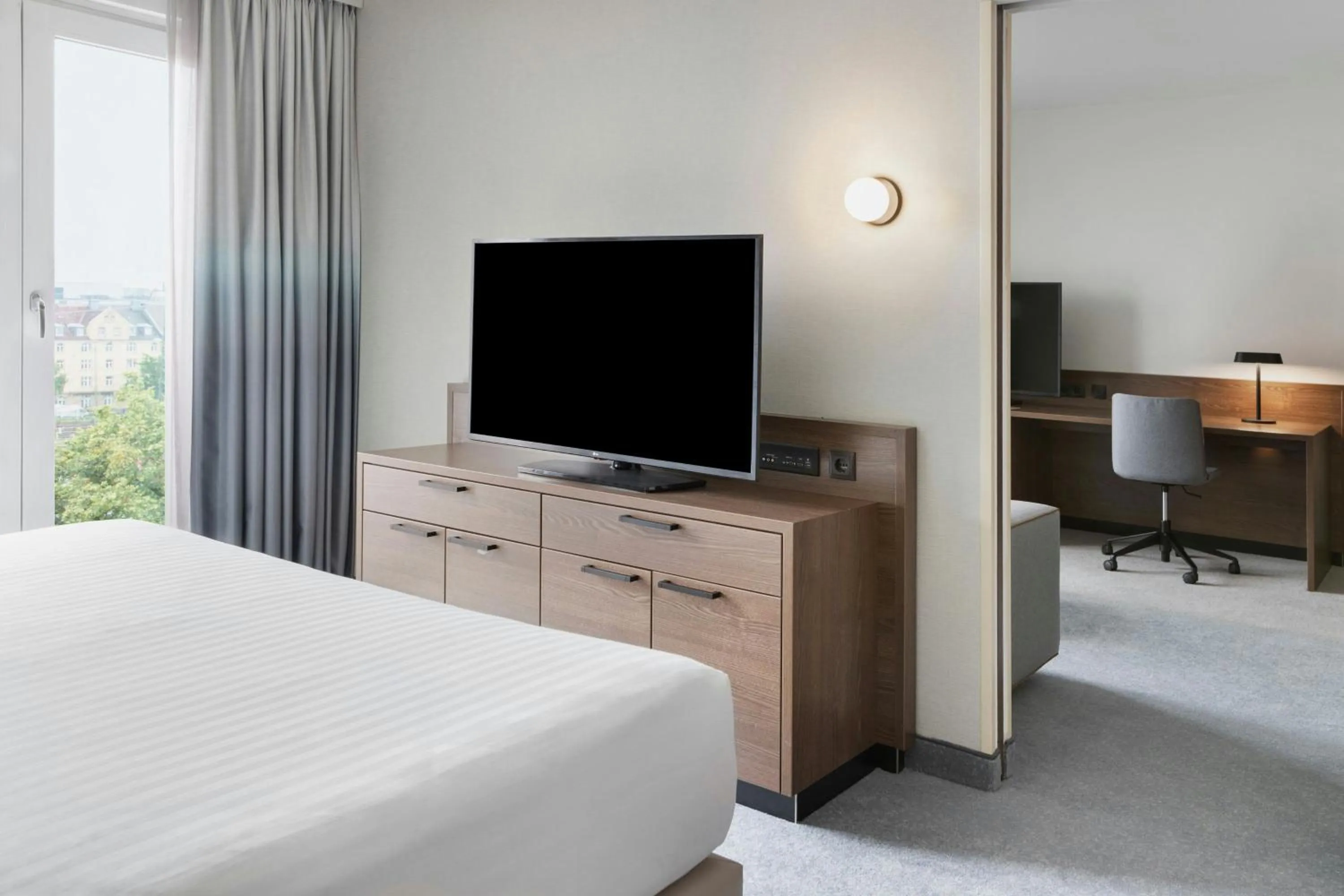 Bedroom, Bed in Courtyard by Marriott Munich City East