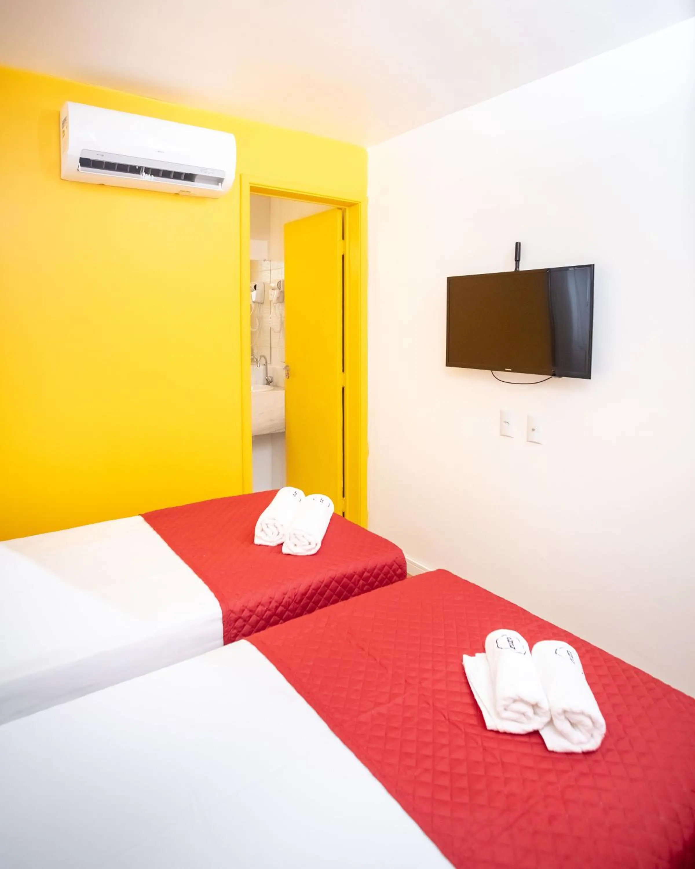 Other, Bed in Zuza Slim Suítes