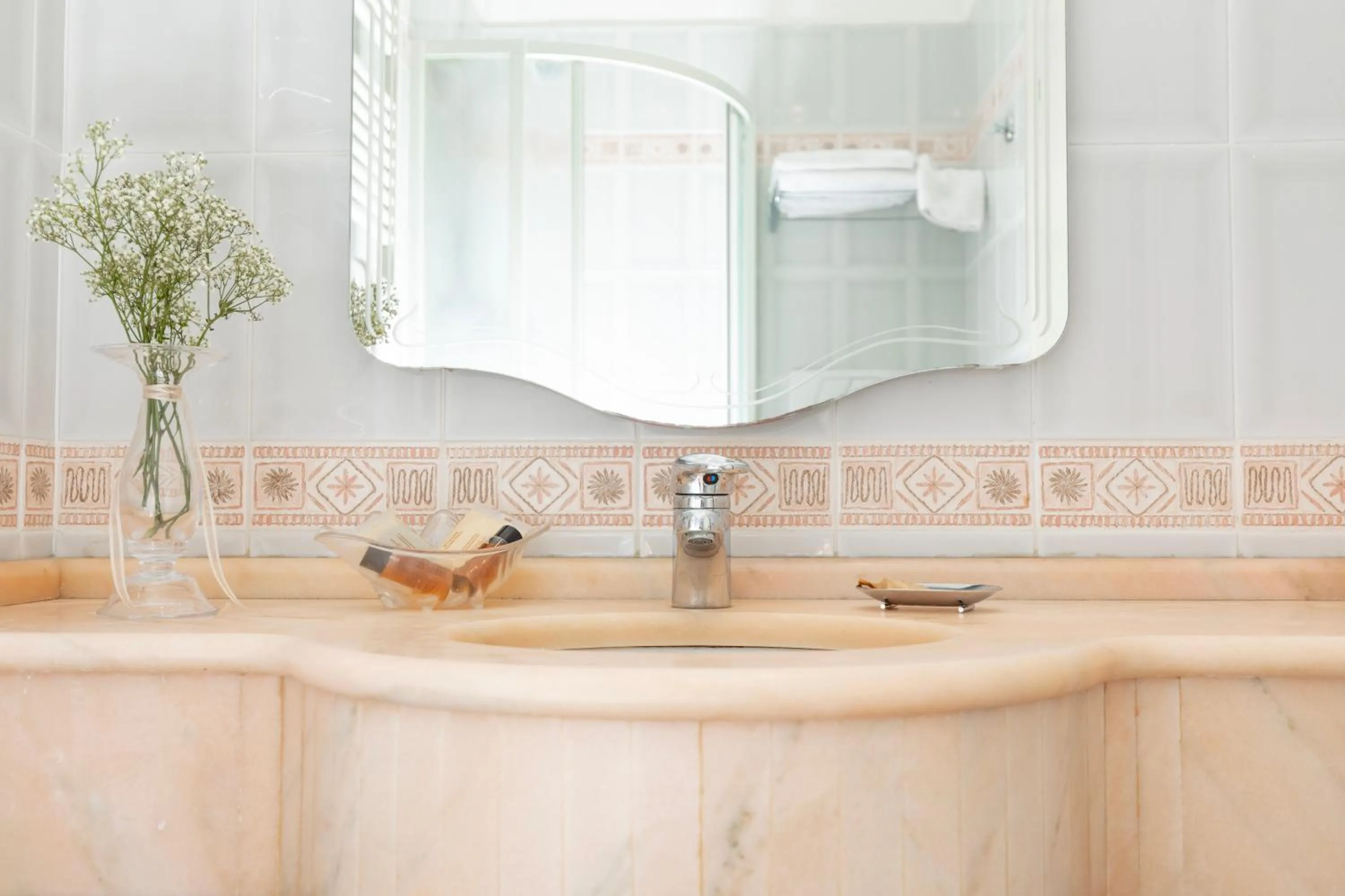 Bathroom in Hotel Alexander
