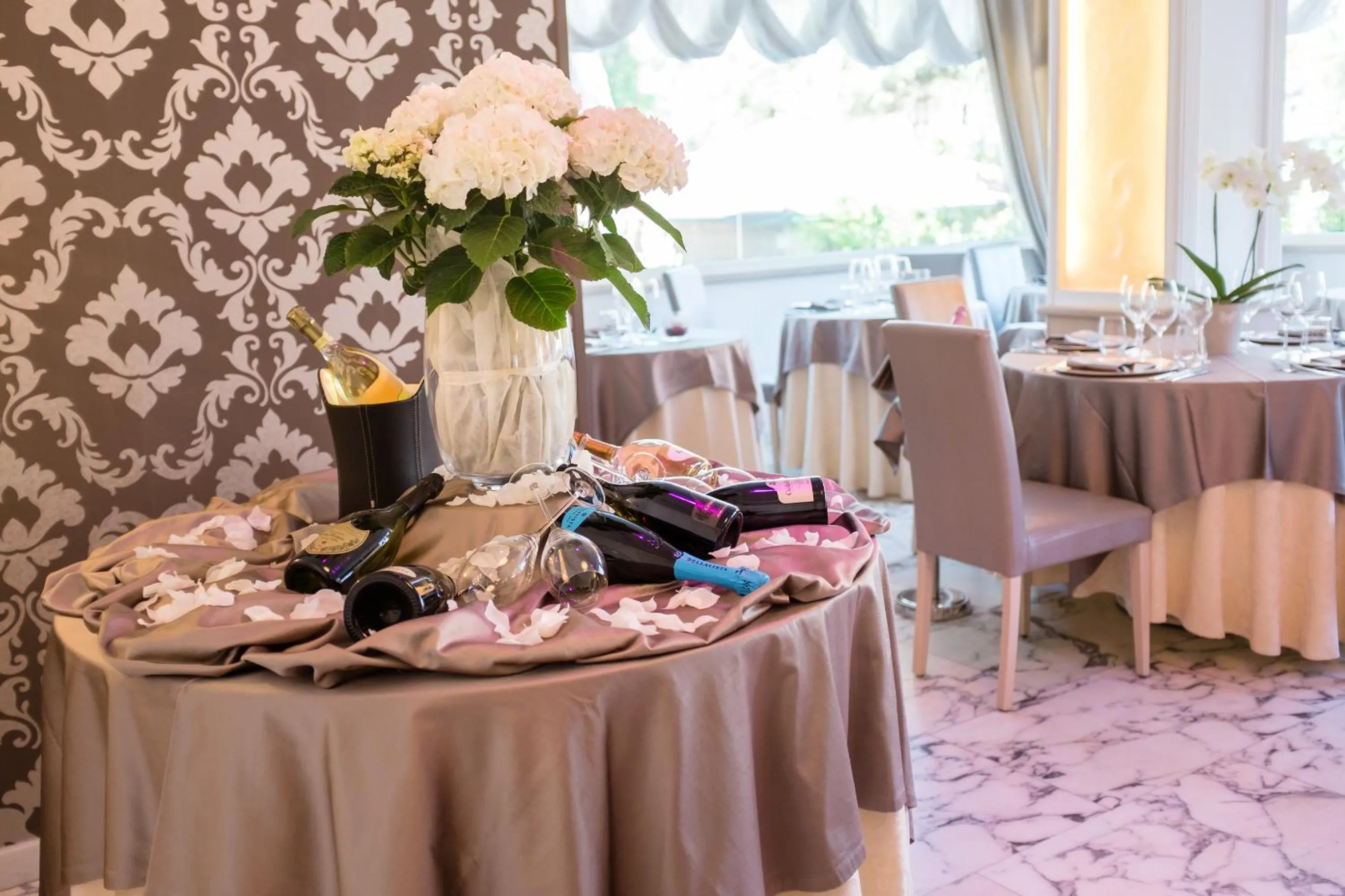 Banquet/Function facilities in Hotel Alexander