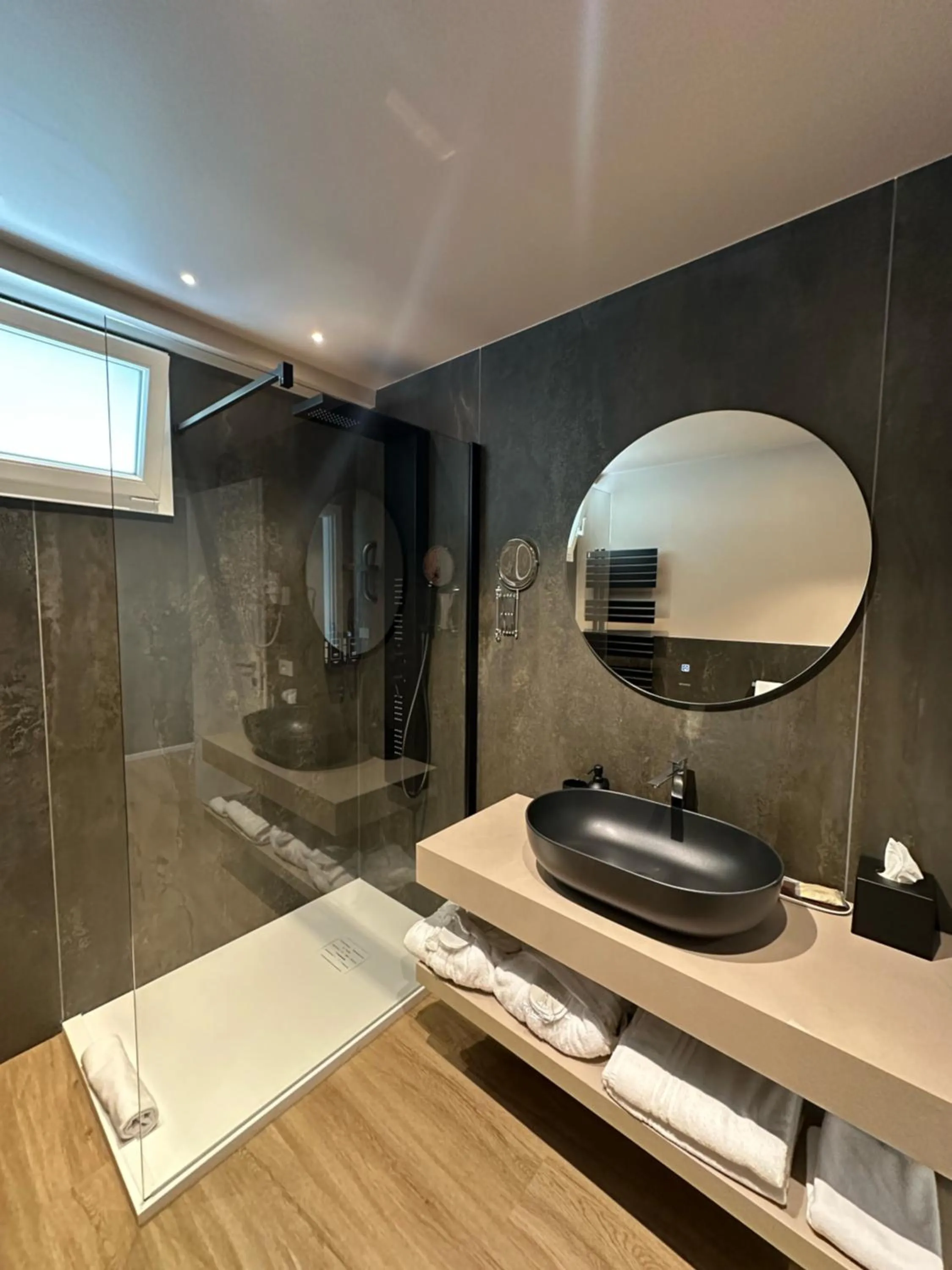 Bedroom in Hotel Alexander