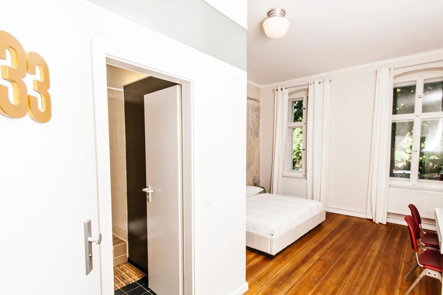 Photo of the whole room, Bed in Jasper's Boutique Hotel