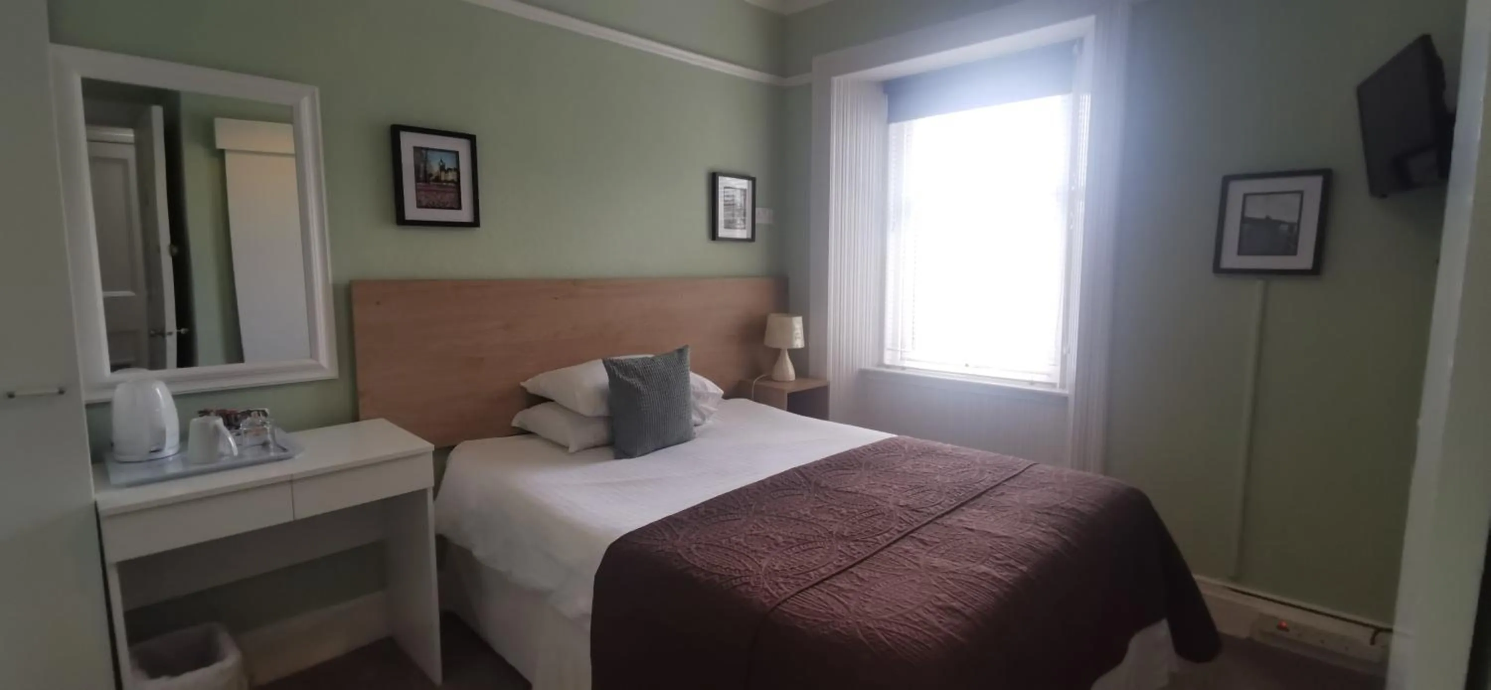 Bedroom, Bed in Hazeldene Guest House