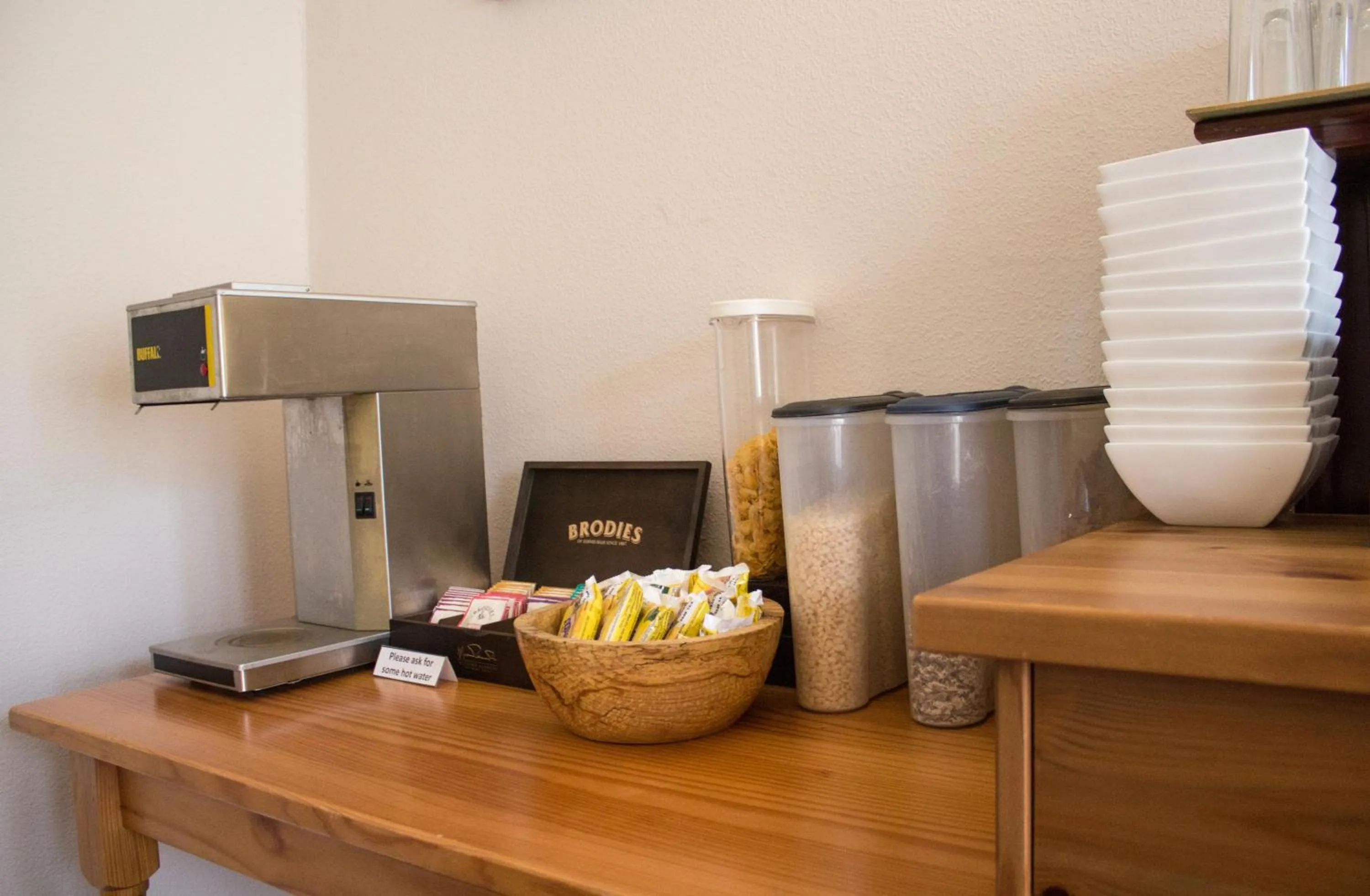 Food and drinks in Hazeldene Guest House