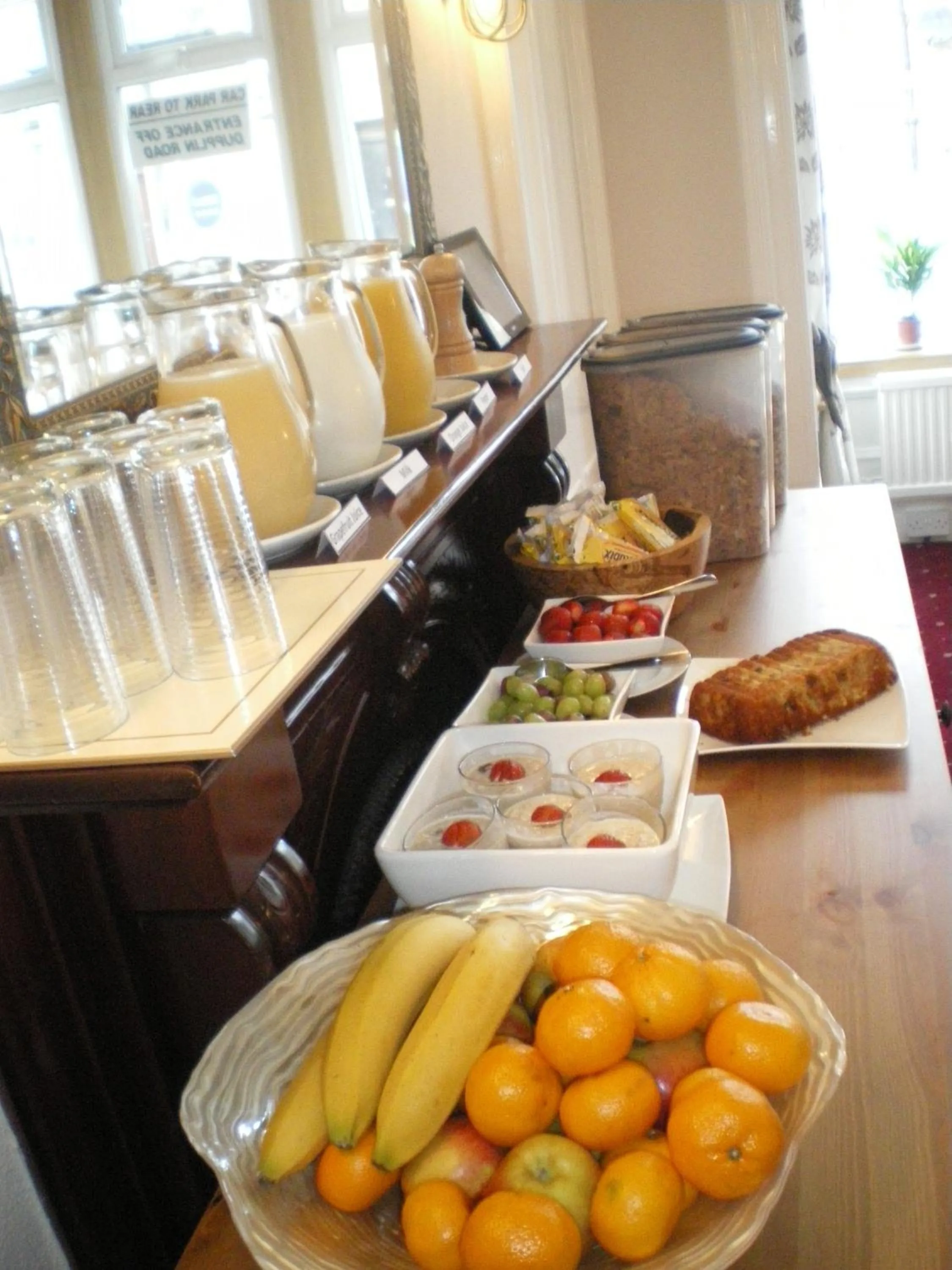 Restaurant/places to eat in Hazeldene Guest House