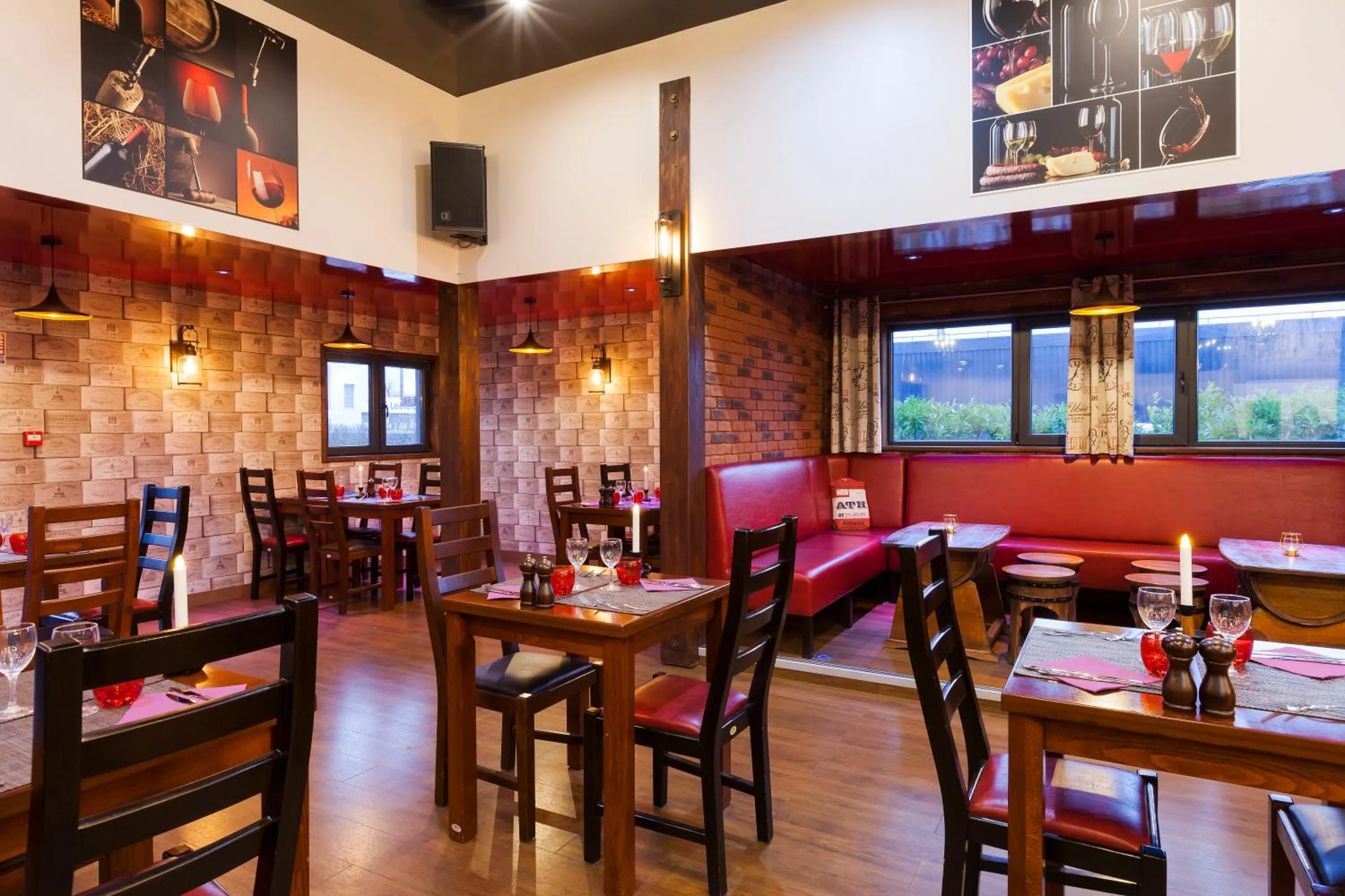 Dining area in Comfort Hotel Orléans Olivet Provinces