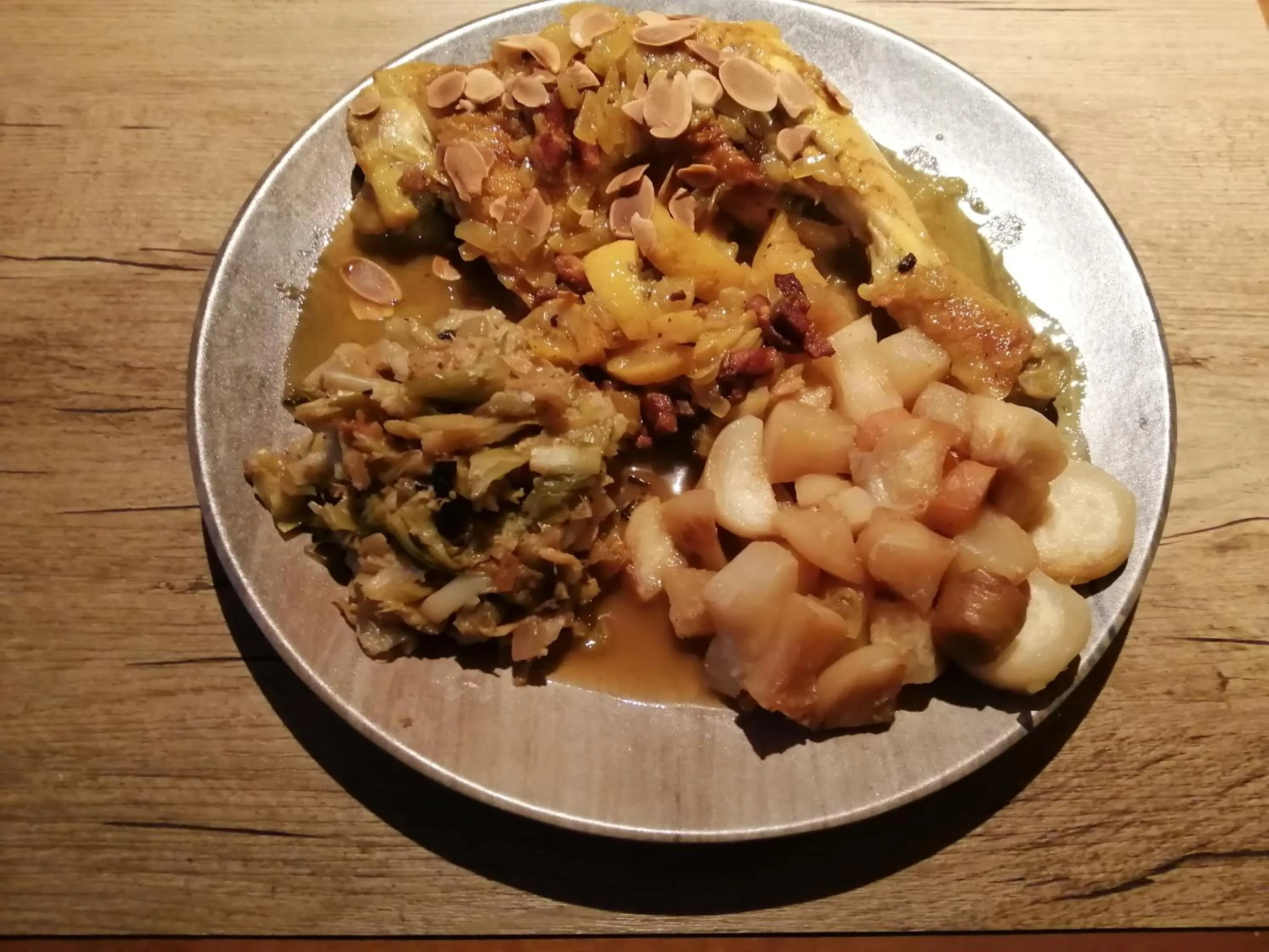 Dinner in Suite Médiévale 40m2 chambre d' hôte du Mas Fabrègue