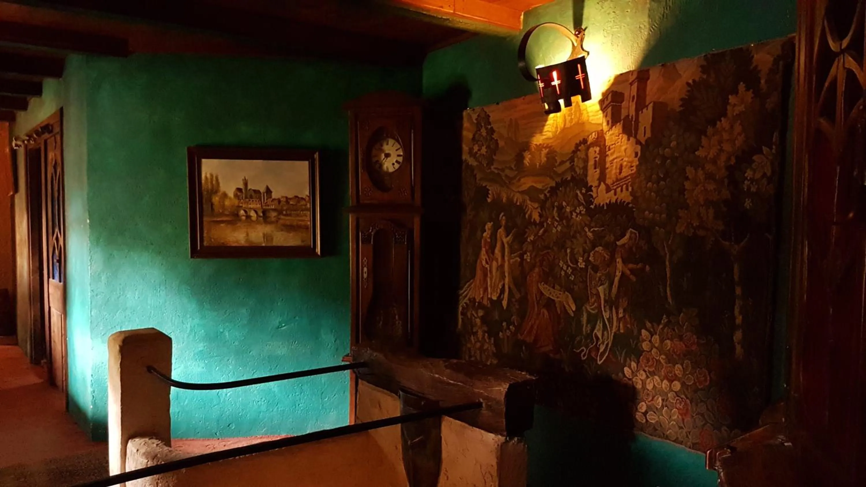 Bathroom in Suite Médiévale 40m2 chambre d' hôte du Mas Fabrègue