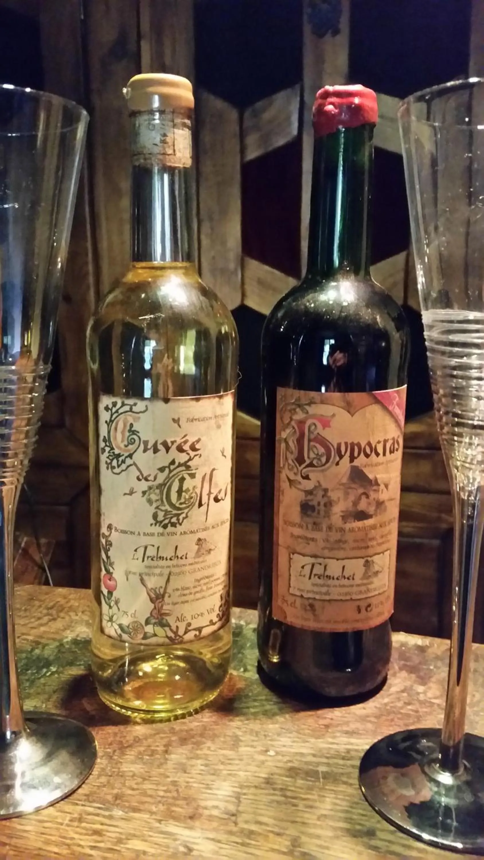 Lounge or bar in Suite Médiévale 40m2 chambre d' hôte du Mas Fabrègue