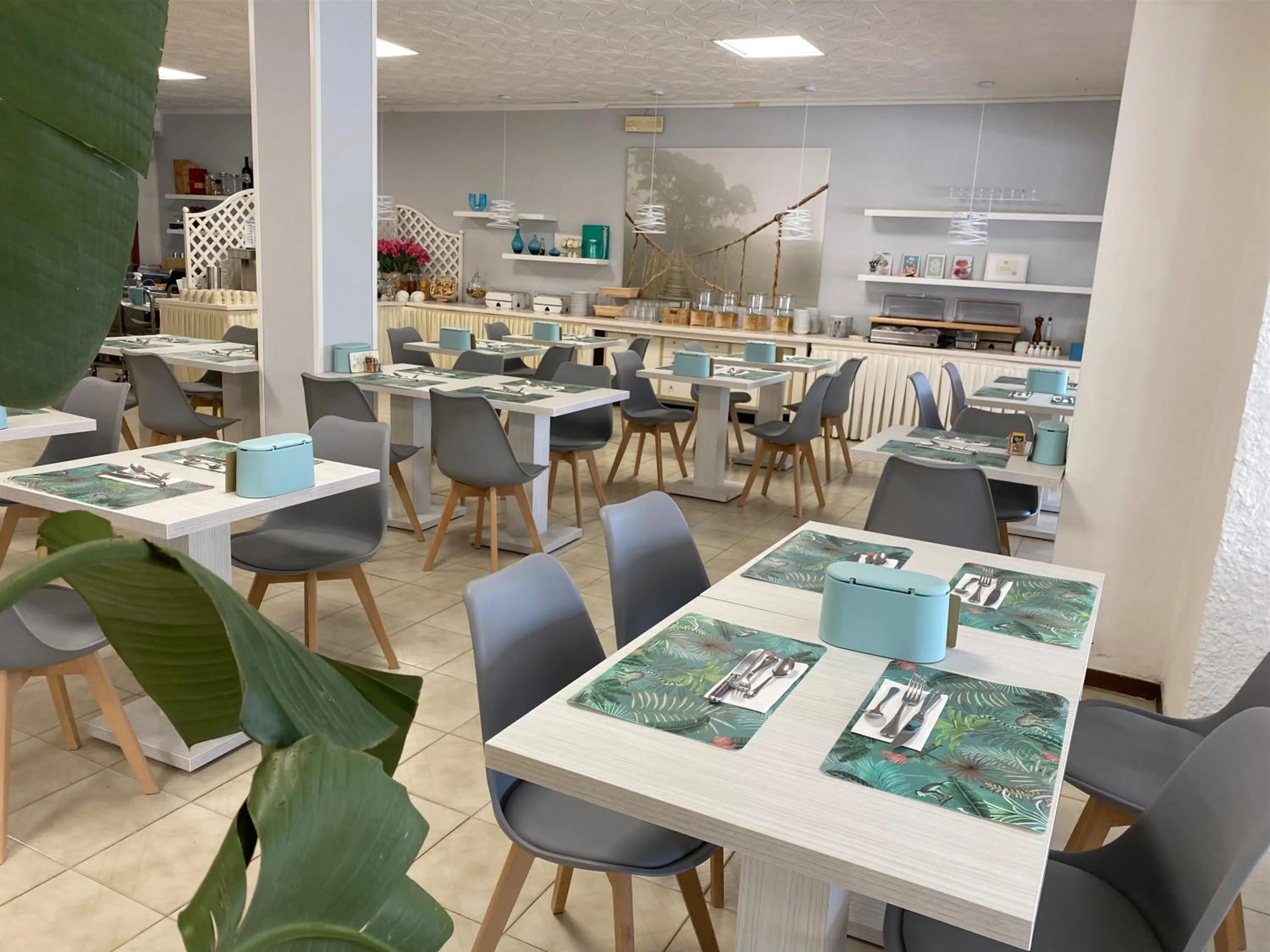 Breakfast in Hotel Kinda