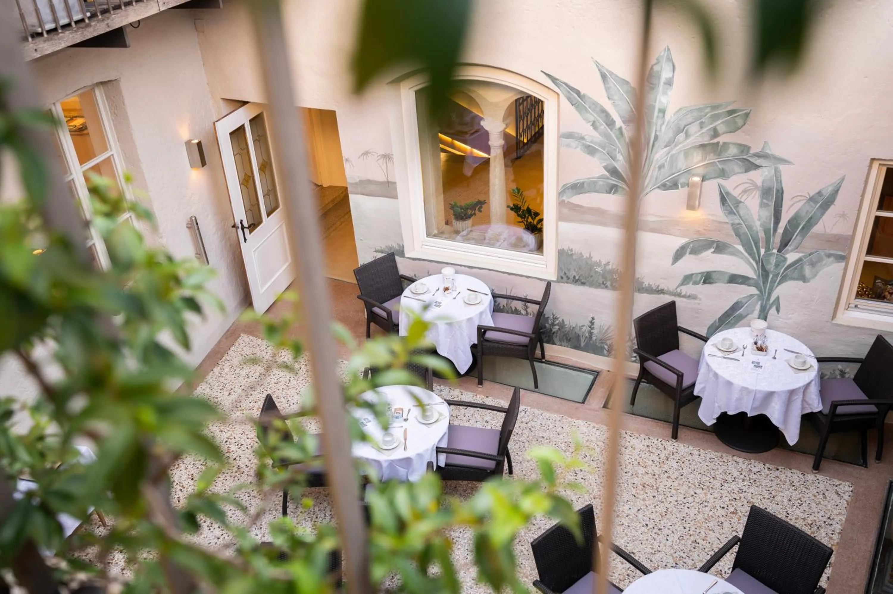 Patio in Hotel Goldener Stern