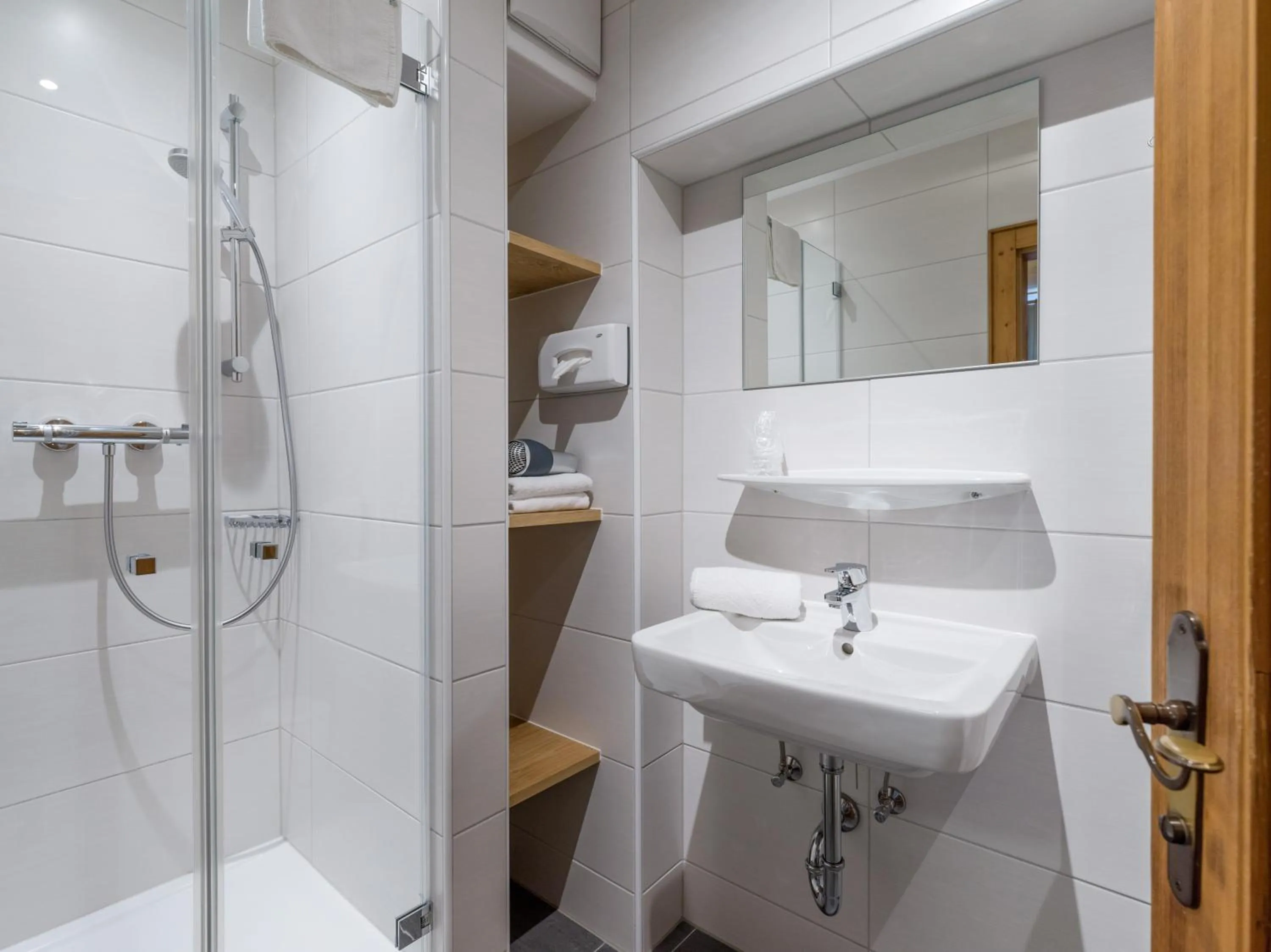 Bathroom in Haus Tirol