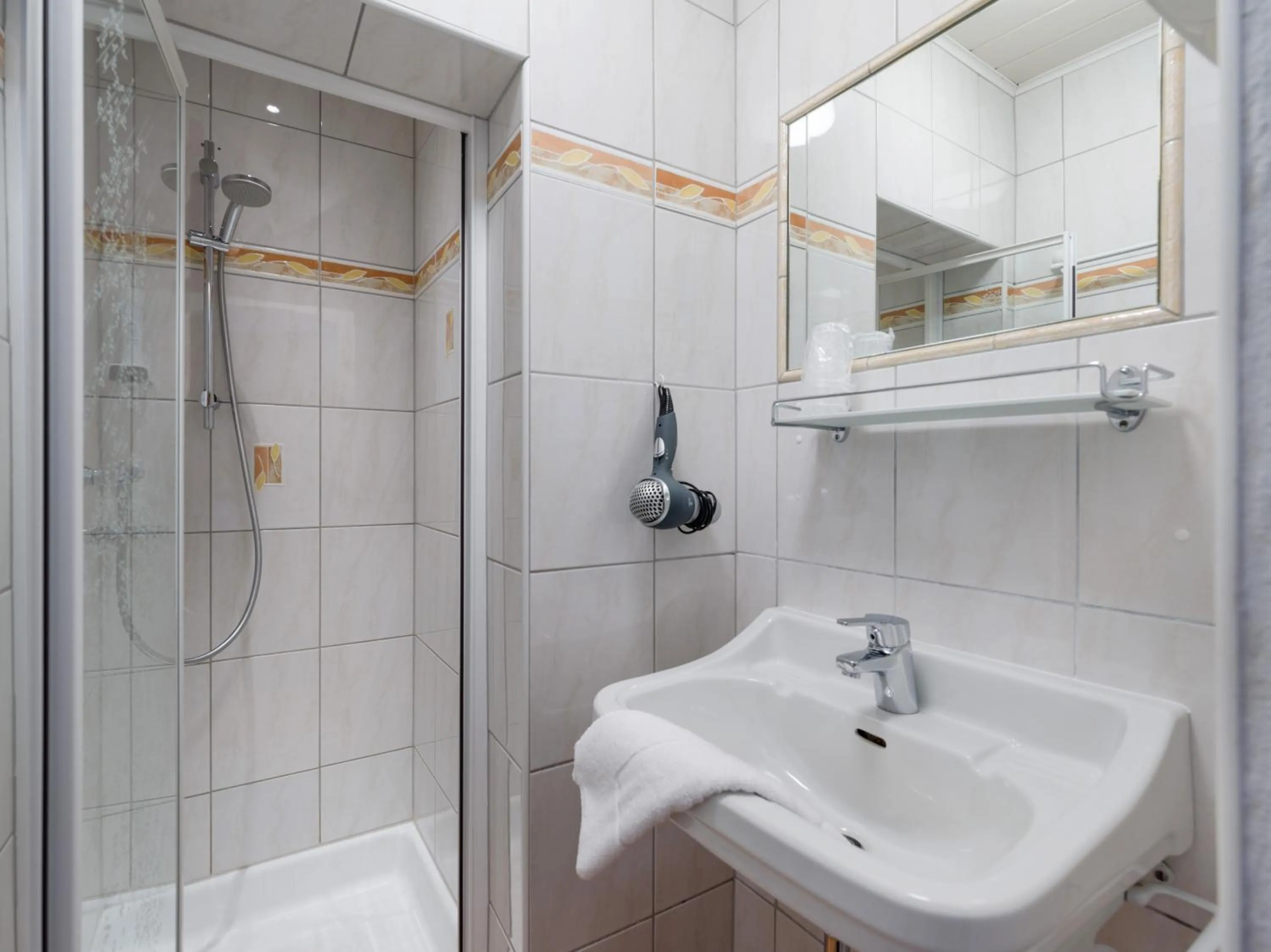 Bathroom in Haus Tirol