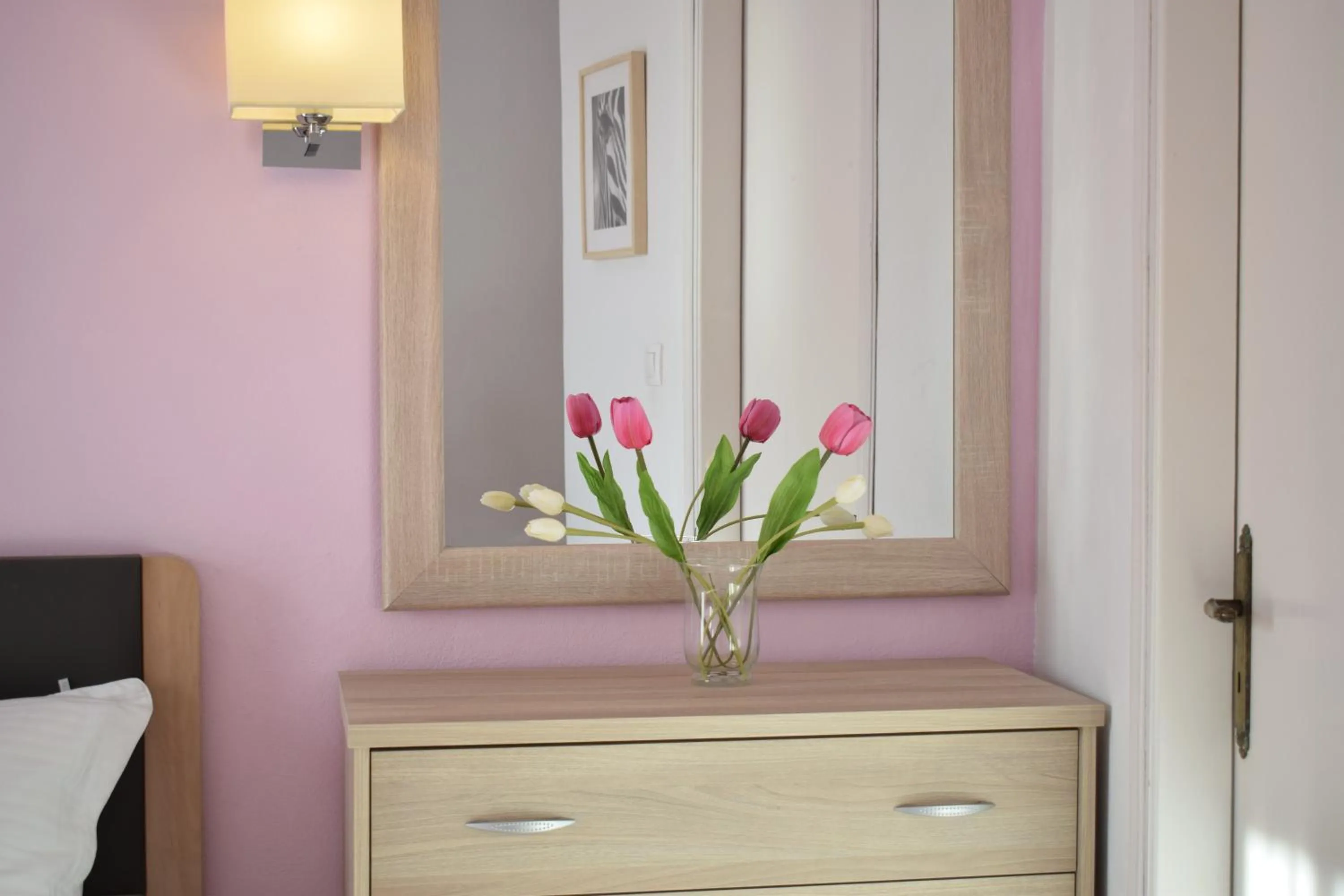 Decorative detail in Mirto Beach Hotel & Restaurant