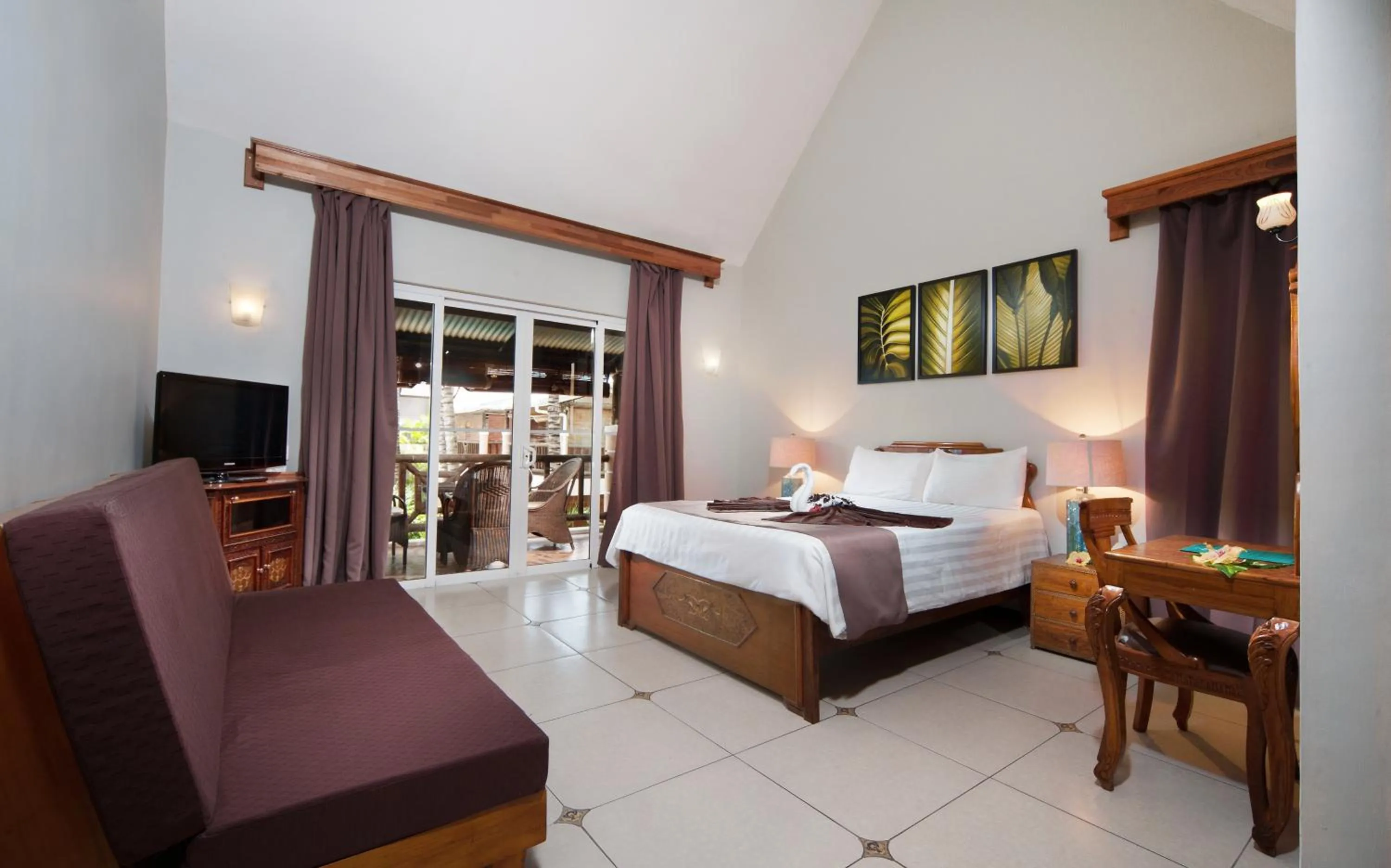 Photo of the whole room, Bed in Le Palmiste Resort & Spa