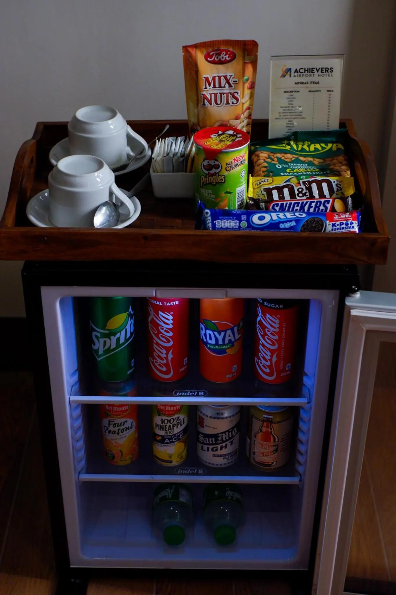 Food and drinks in Achievers Airport Hotel