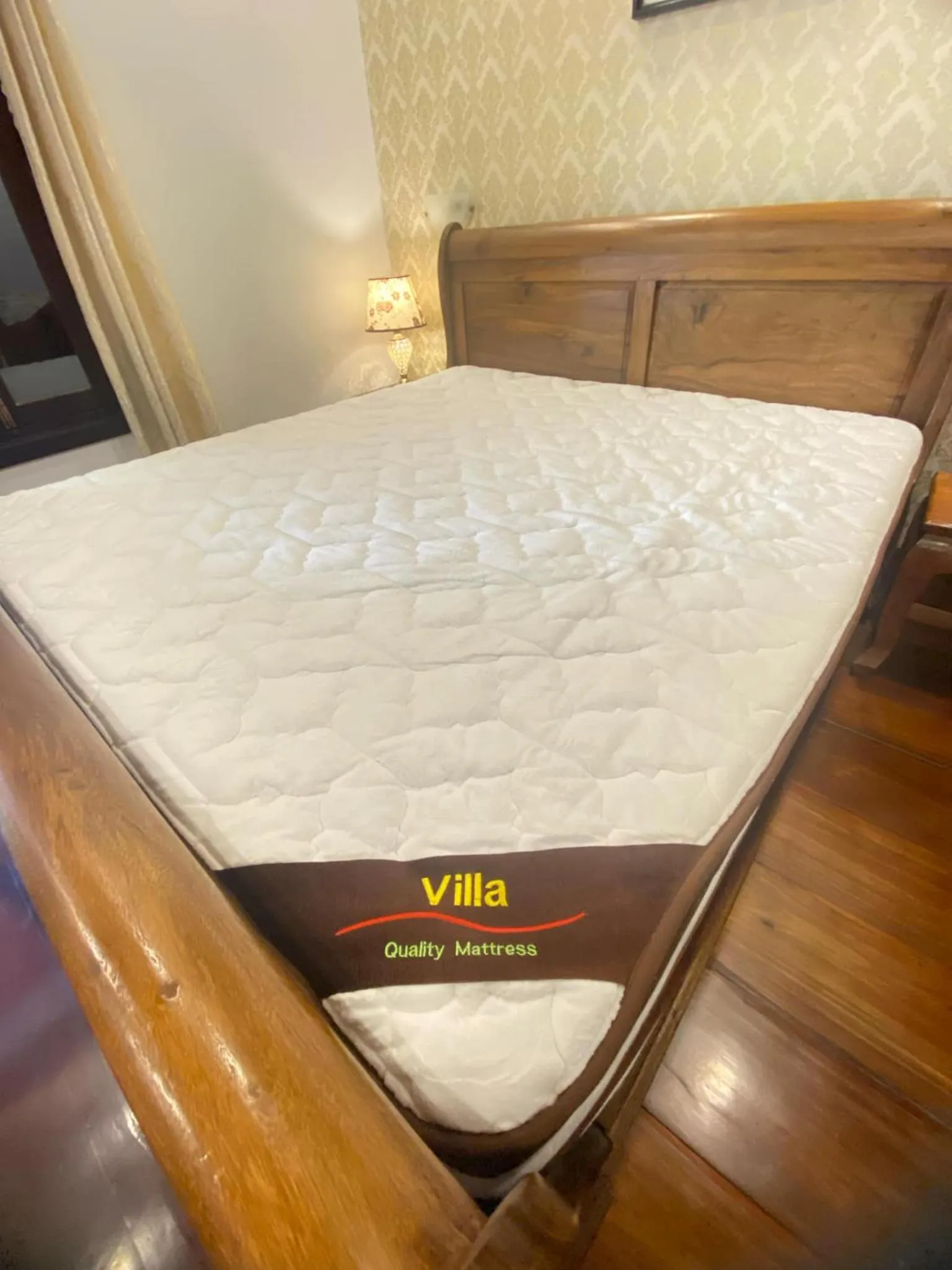 Bed in Luang Prabang Villa Sirikili River View