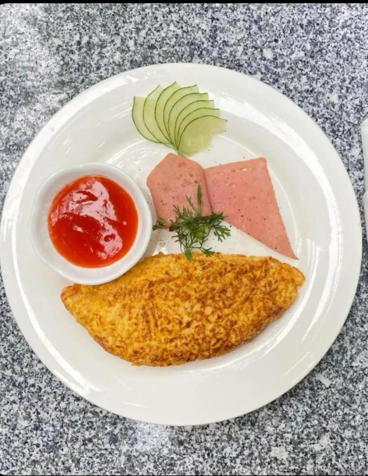 Food and drinks in Luang Prabang Villa Sirikili River View