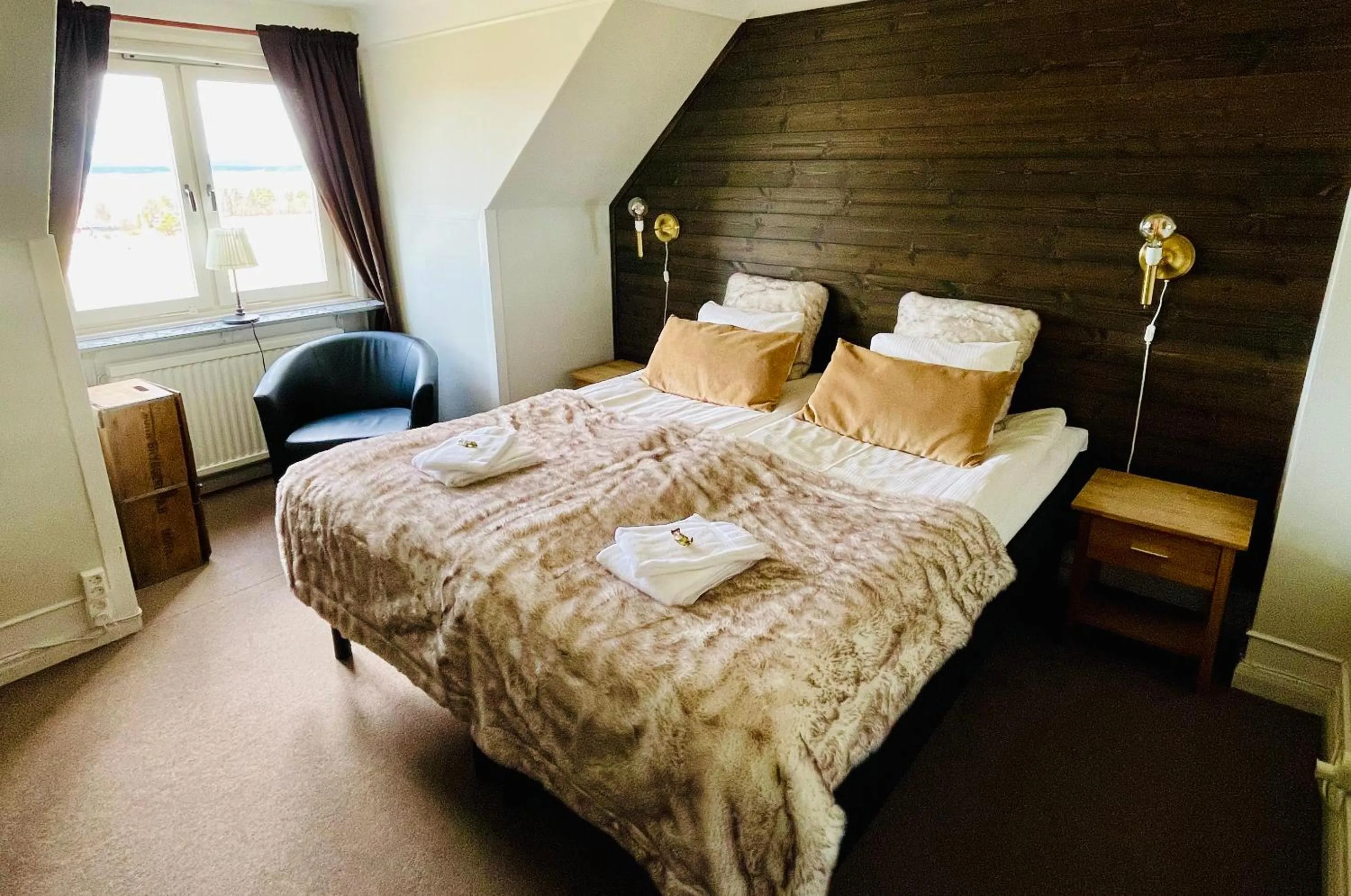 Bed in Kungshaga Hotell