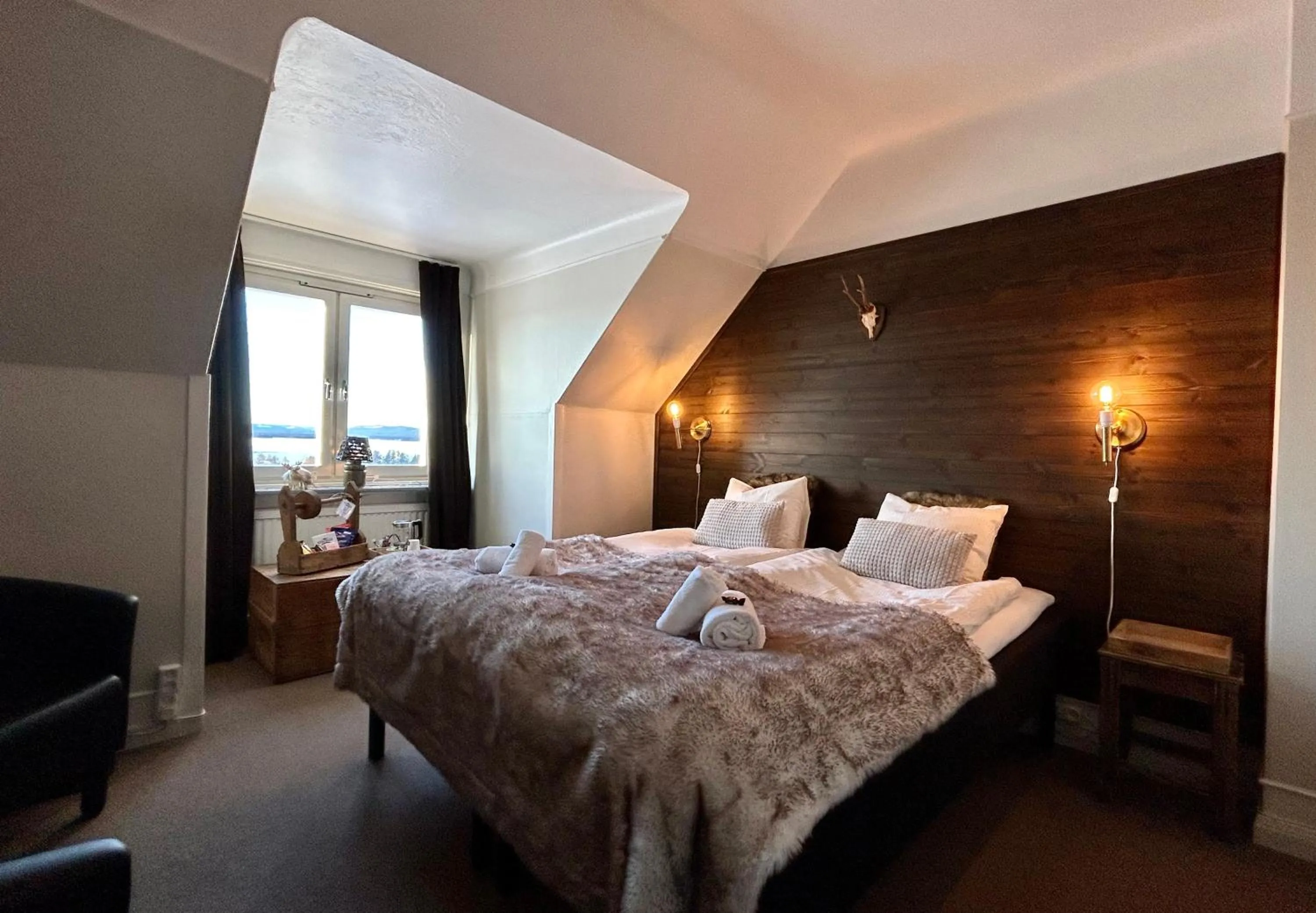 Bed in Kungshaga Hotell