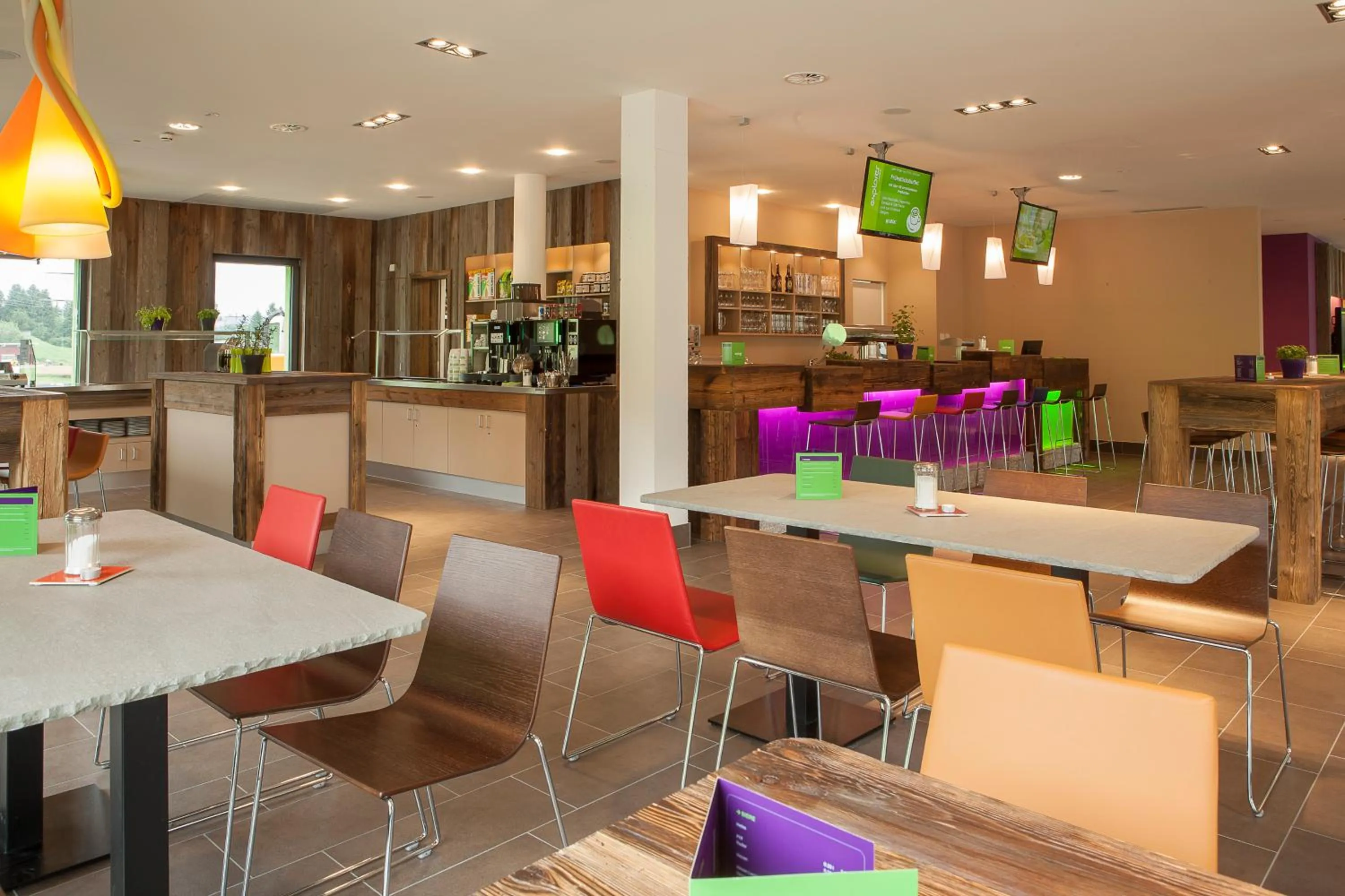 Lounge or bar in Explorer Hotel Montafon