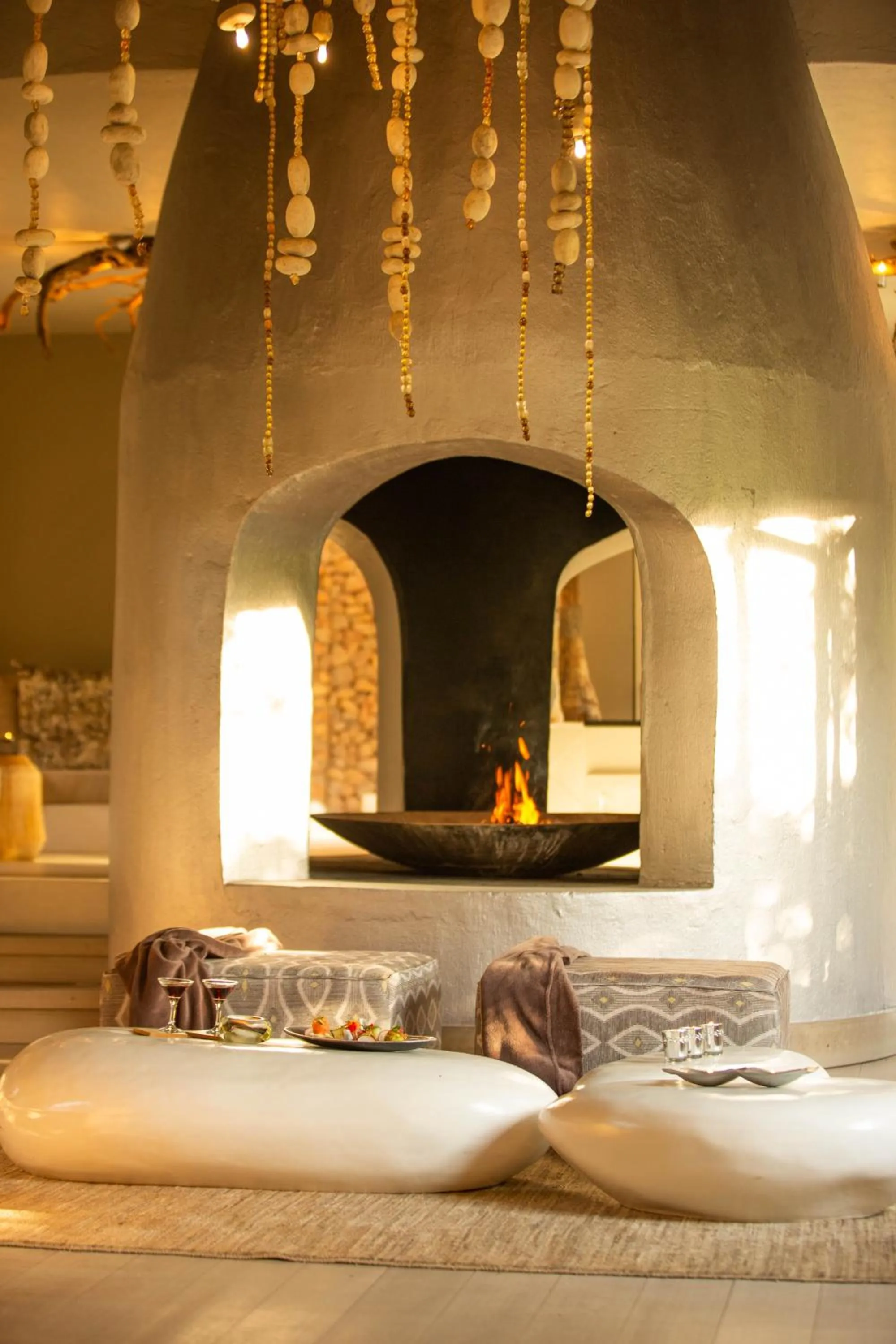 Lounge or bar, Bed in Clifftop Exclusive Safari Hideaway