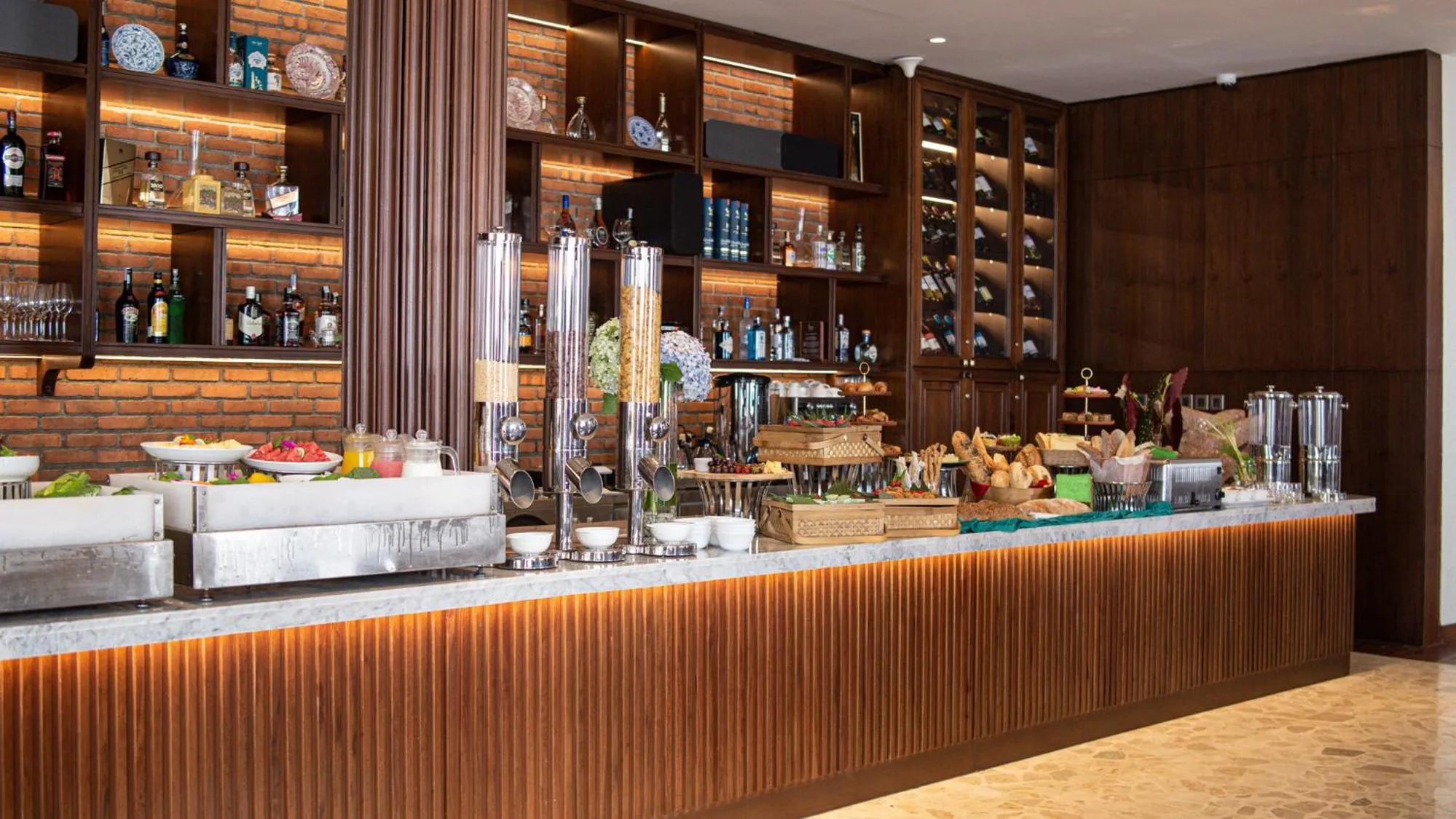 Restaurant/places to eat in Plataran Bromo