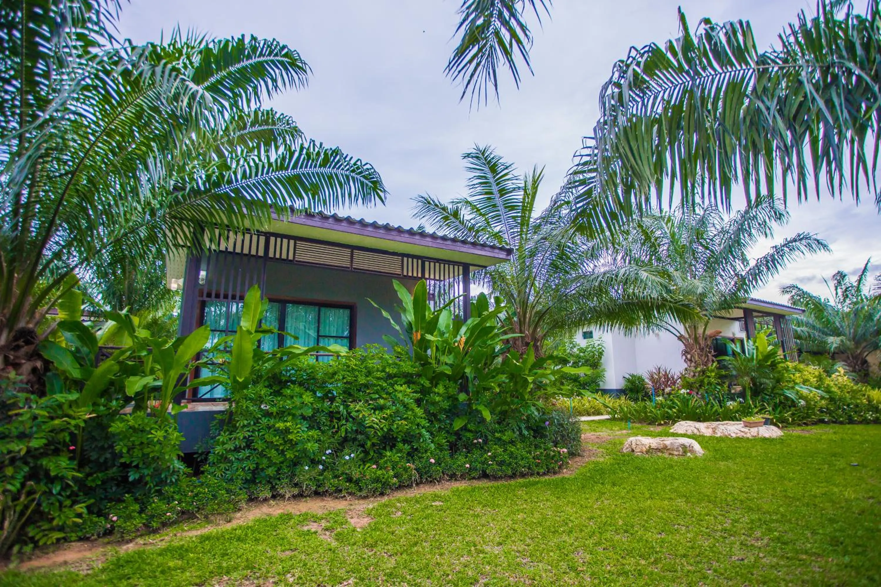 Property building in Palm Pran Resort