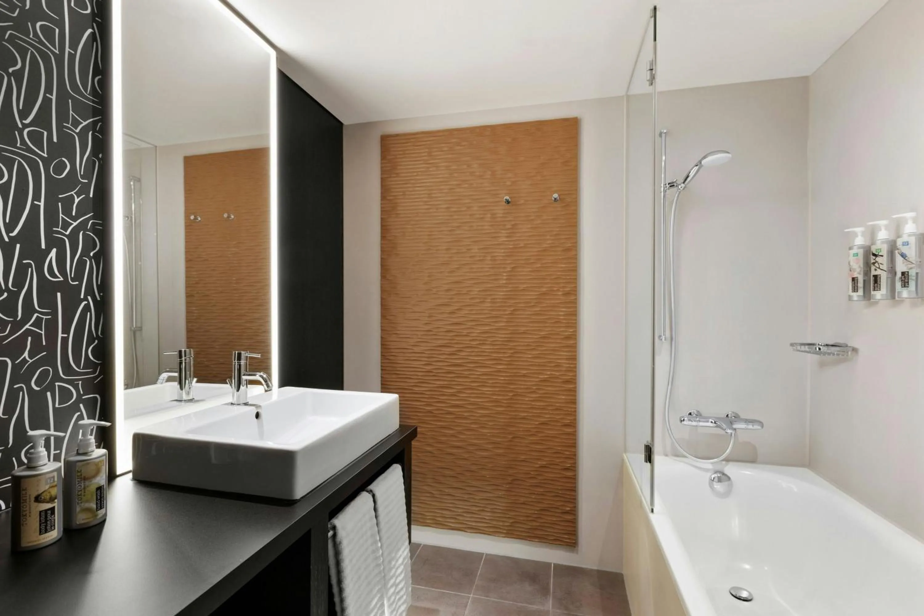 Bathroom in Renaissance Zurich Tower Hotel