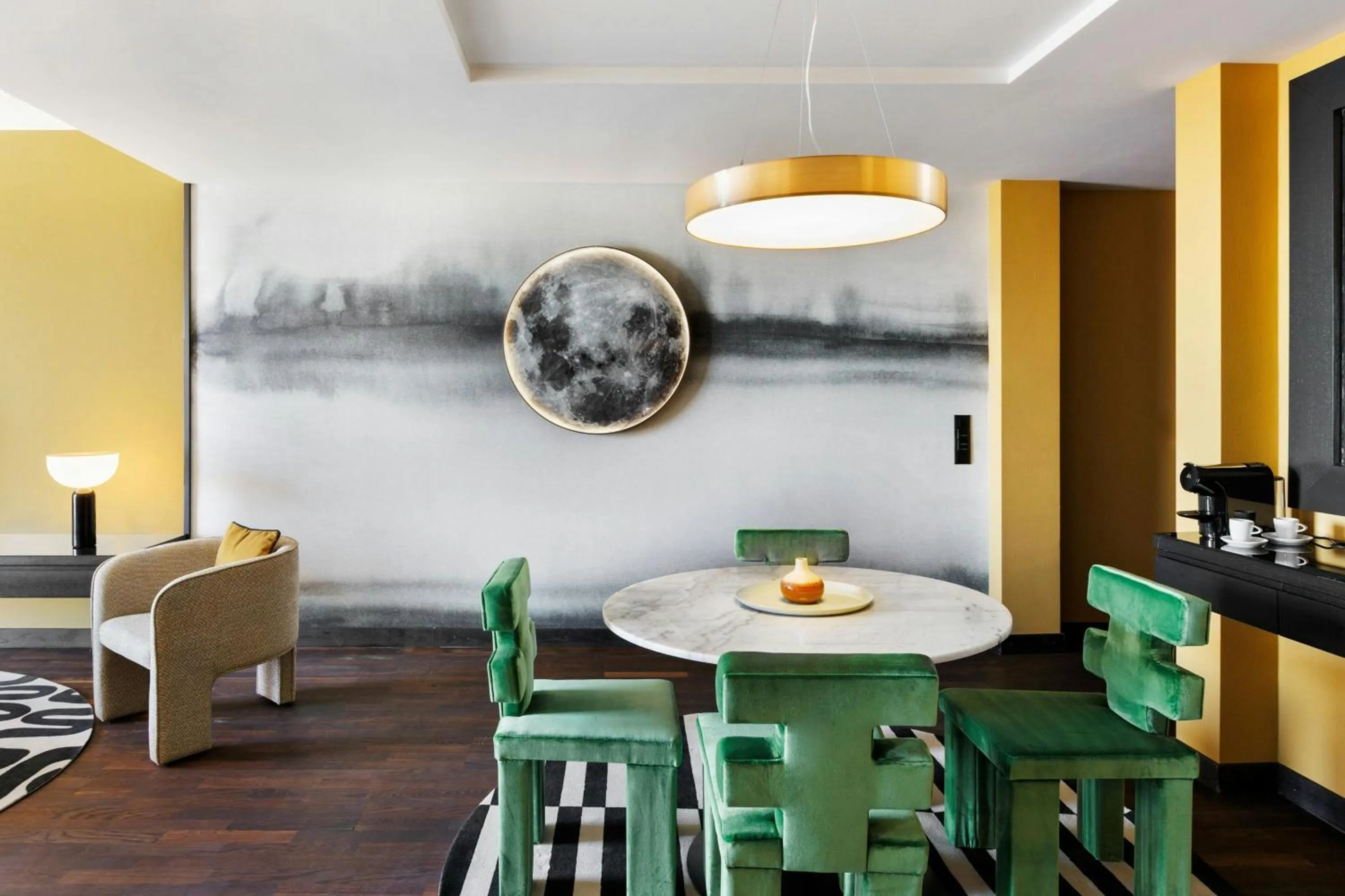 Photo of the whole room in Renaissance Zurich Tower Hotel