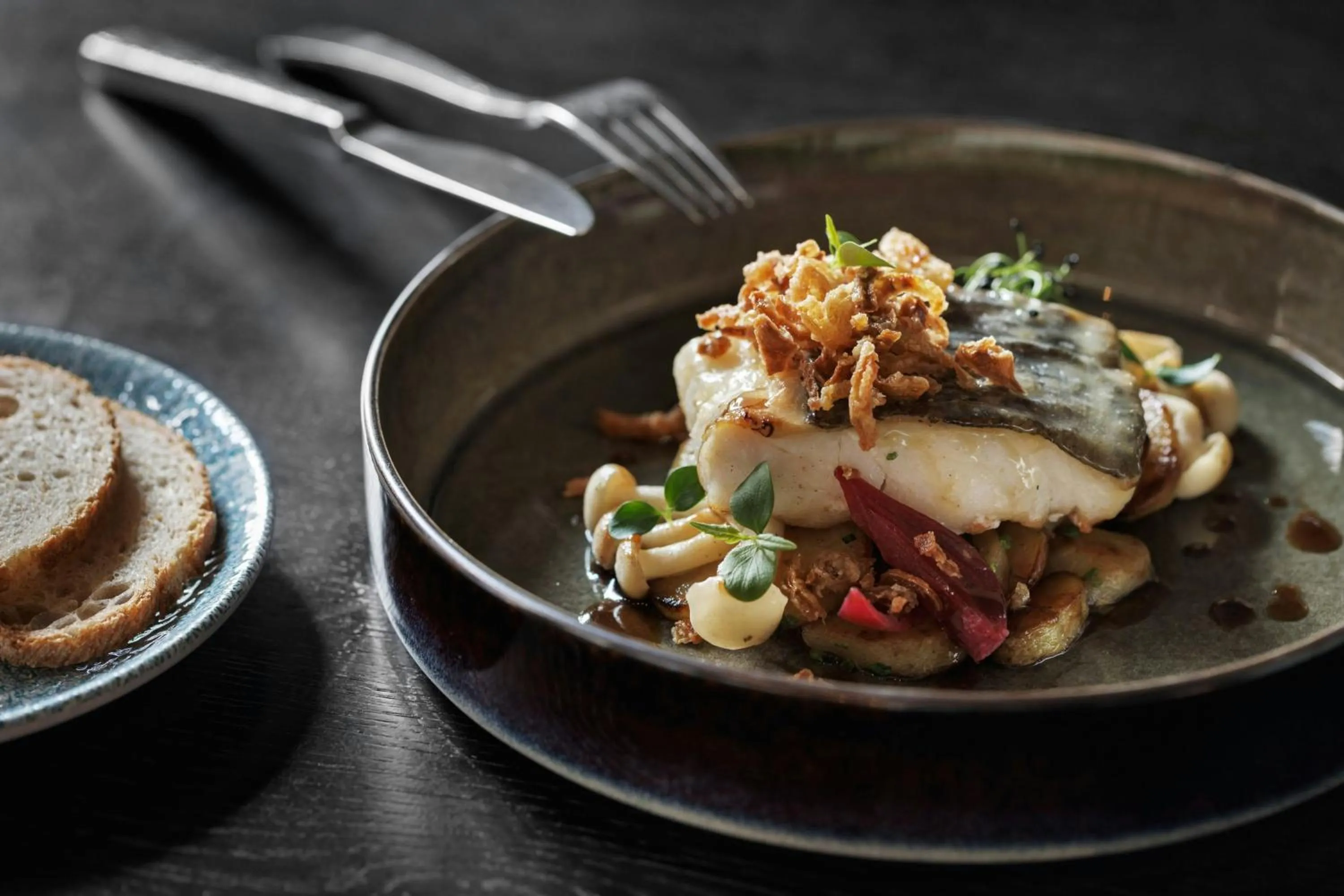 Restaurant/places to eat in Renaissance Zurich Tower Hotel