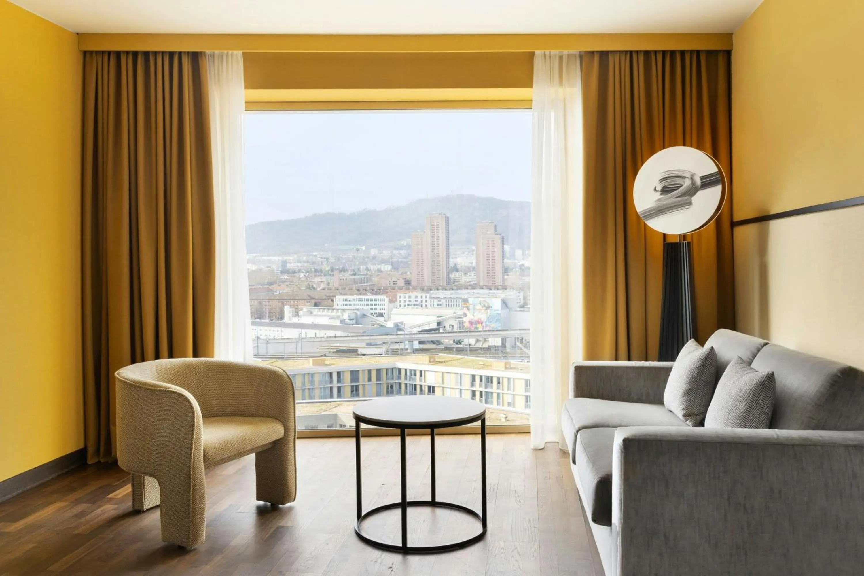 Photo of the whole room in Renaissance Zurich Tower Hotel