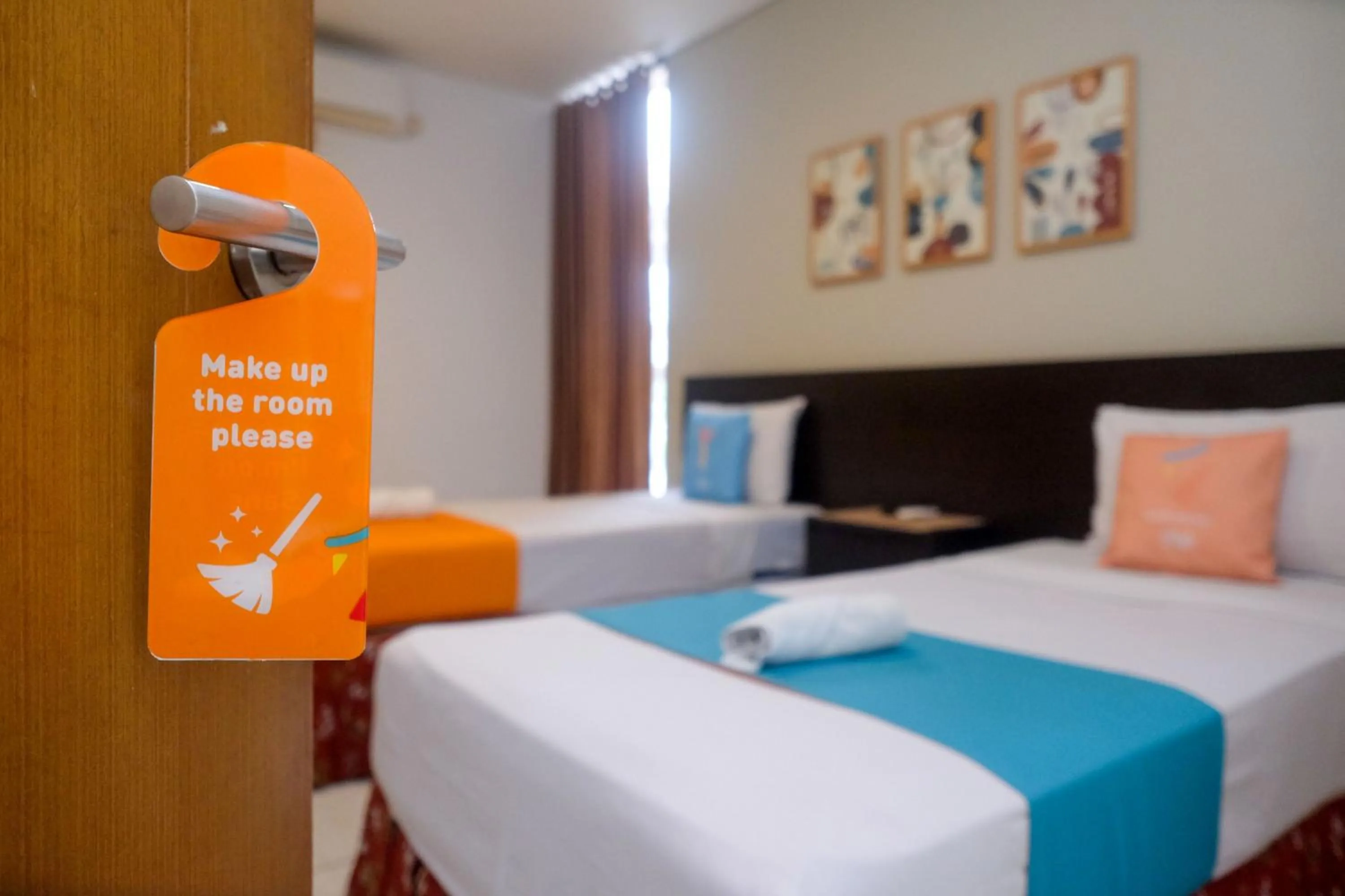 Bedroom, Bed in Sans Hotel Prime Cailendra Yogyakarta by RedDoorz