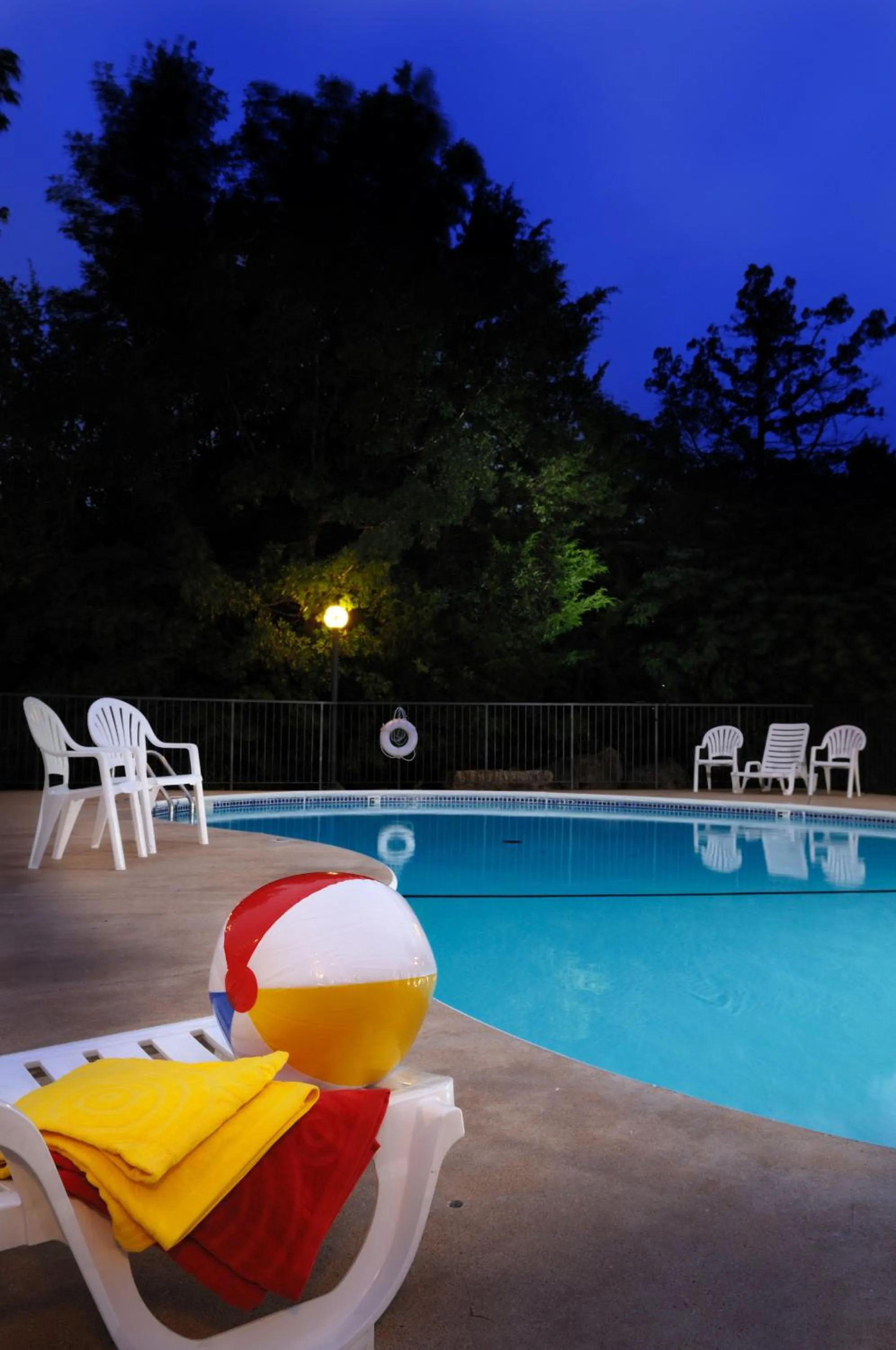 Swimming pool in Branson's Best