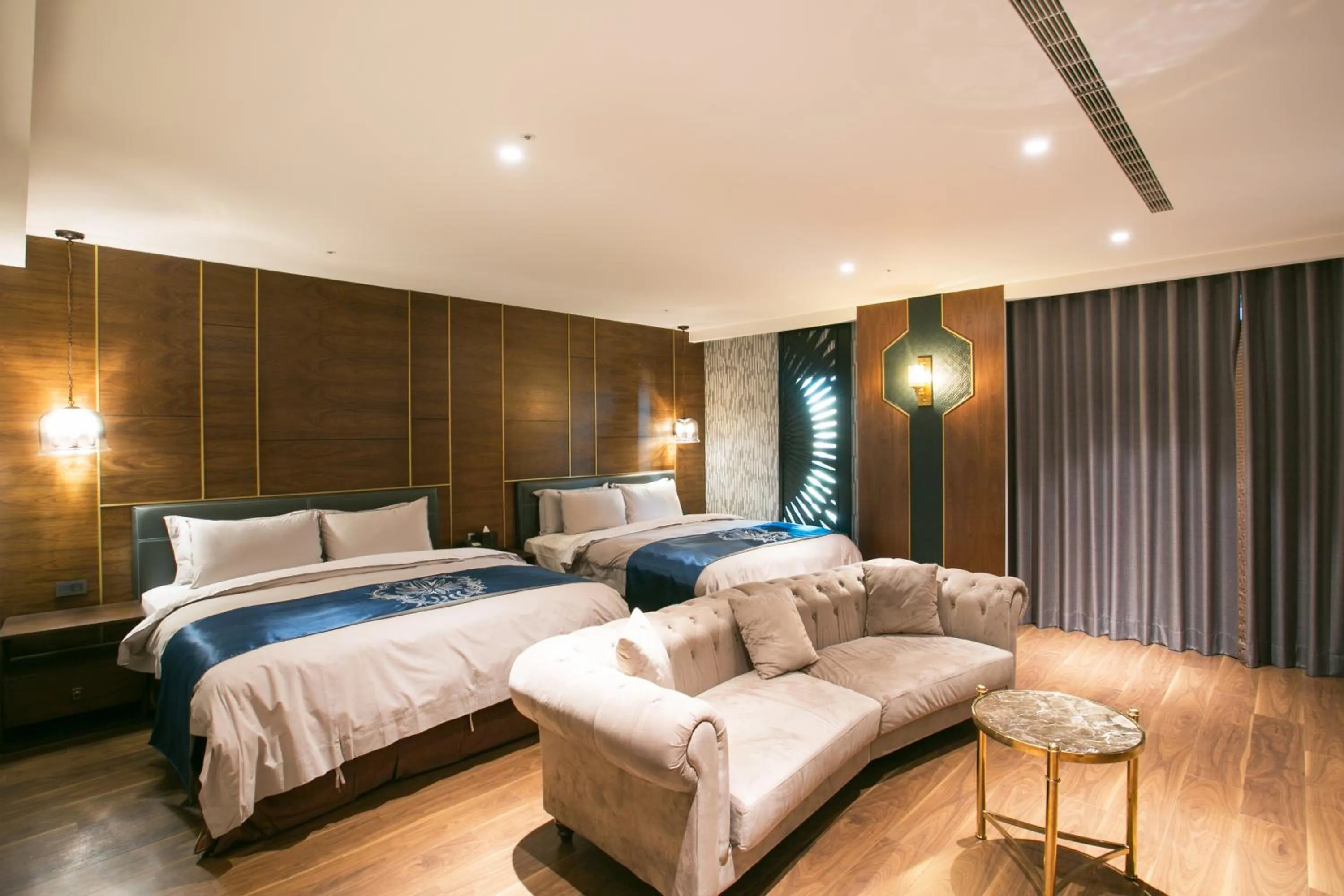 Photo of the whole room, Bed in Saint Art Hotel