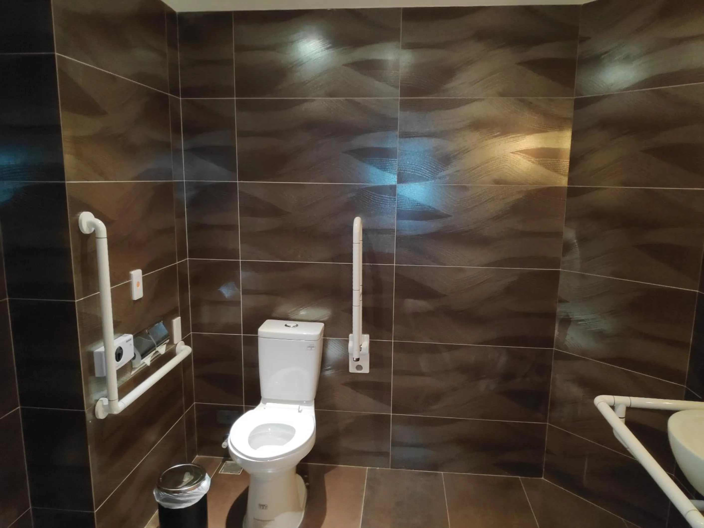 Bathroom in Saint Art Hotel