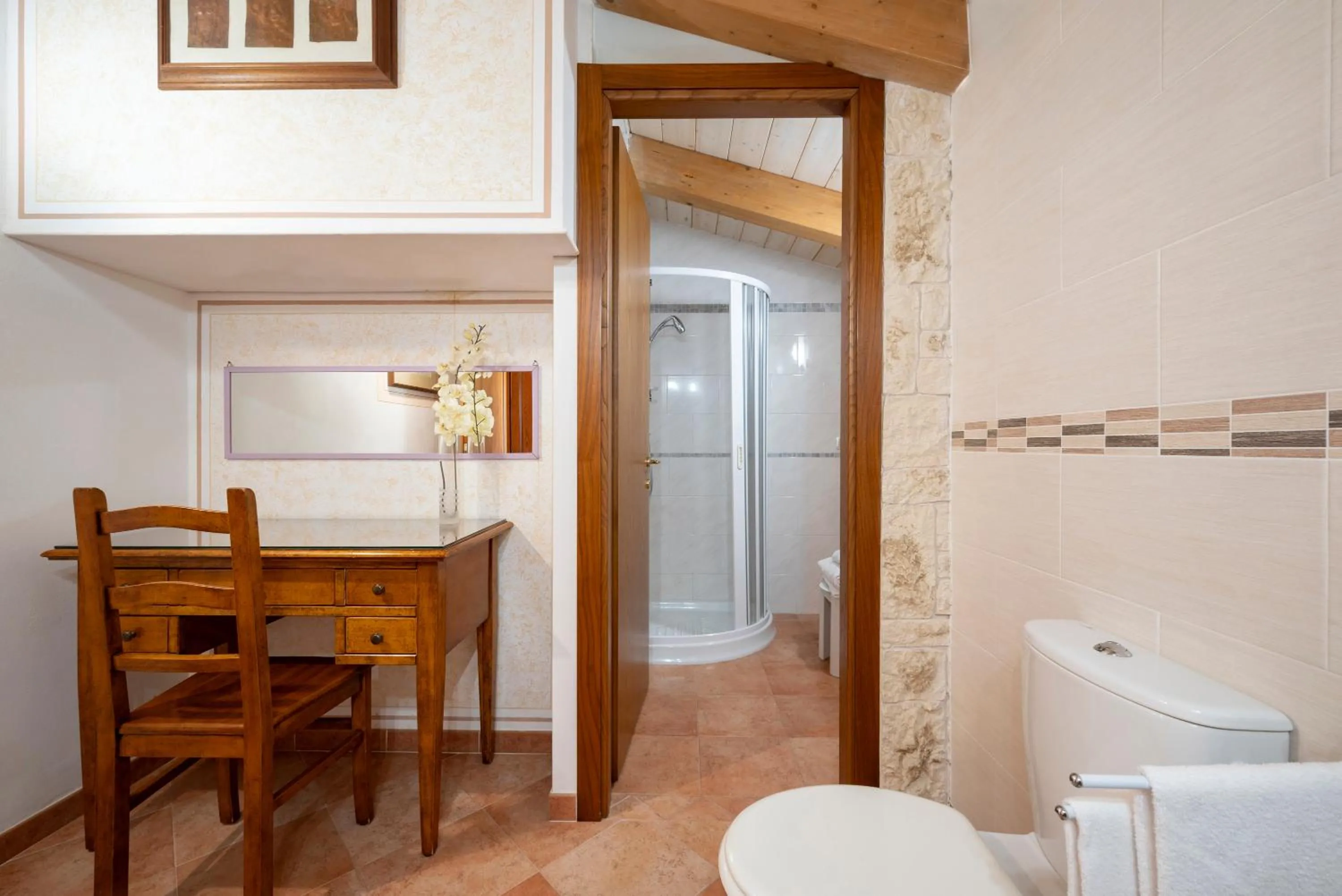 Bathroom in Lola Piccolo Hotel e Appartamenti